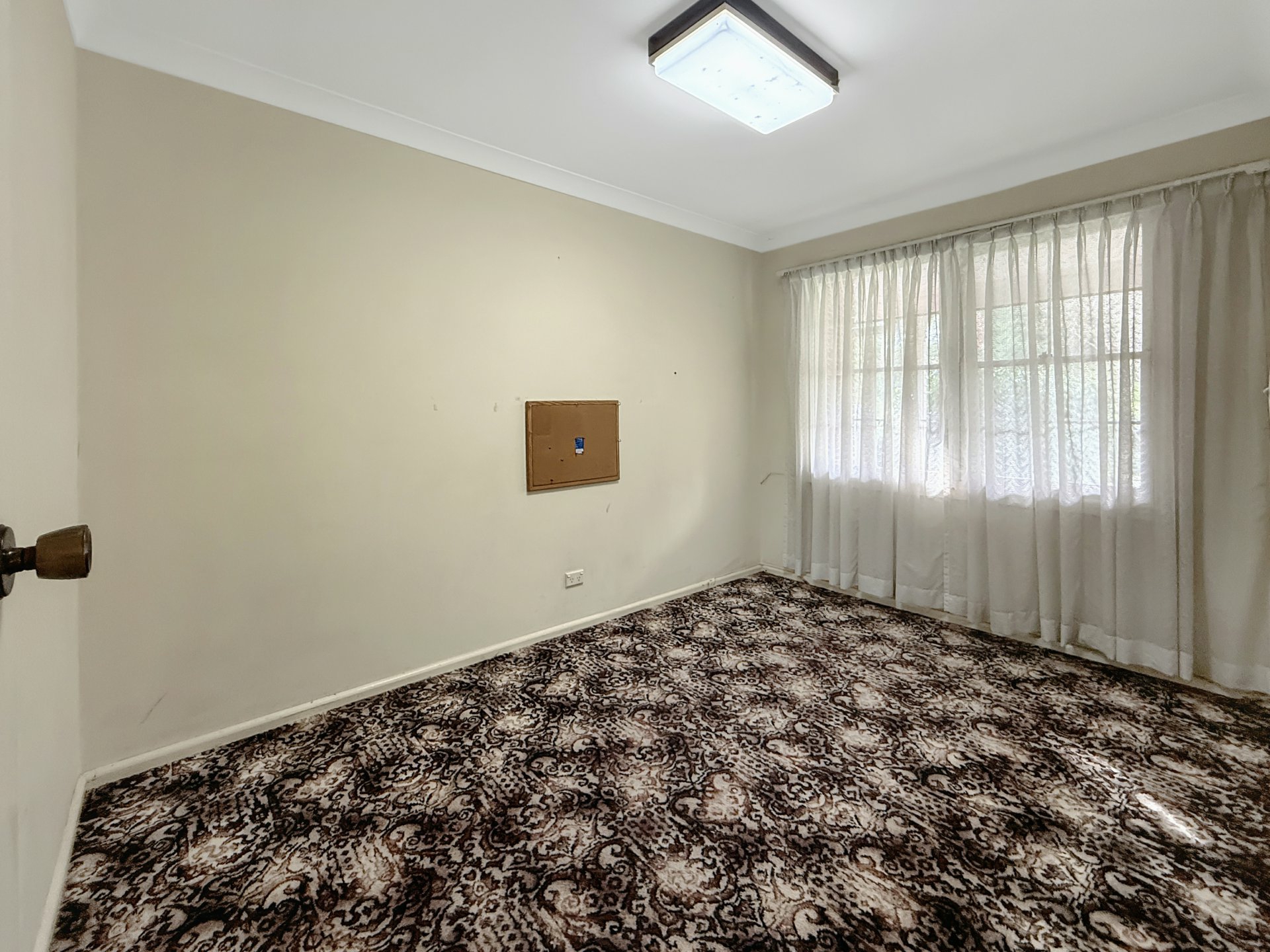 218 William Street — photo 11 of 27