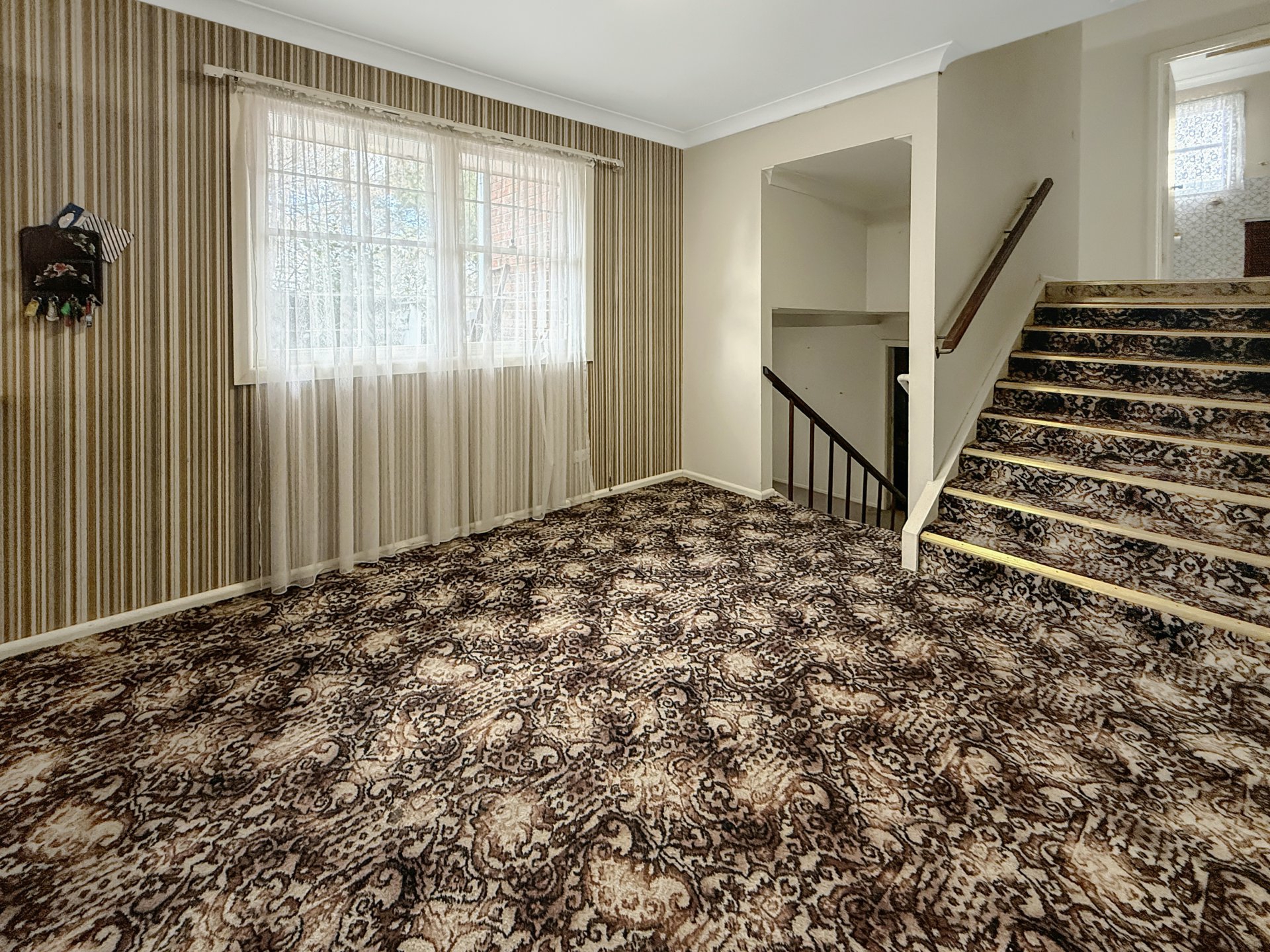 218 William Street — photo 12 of 27