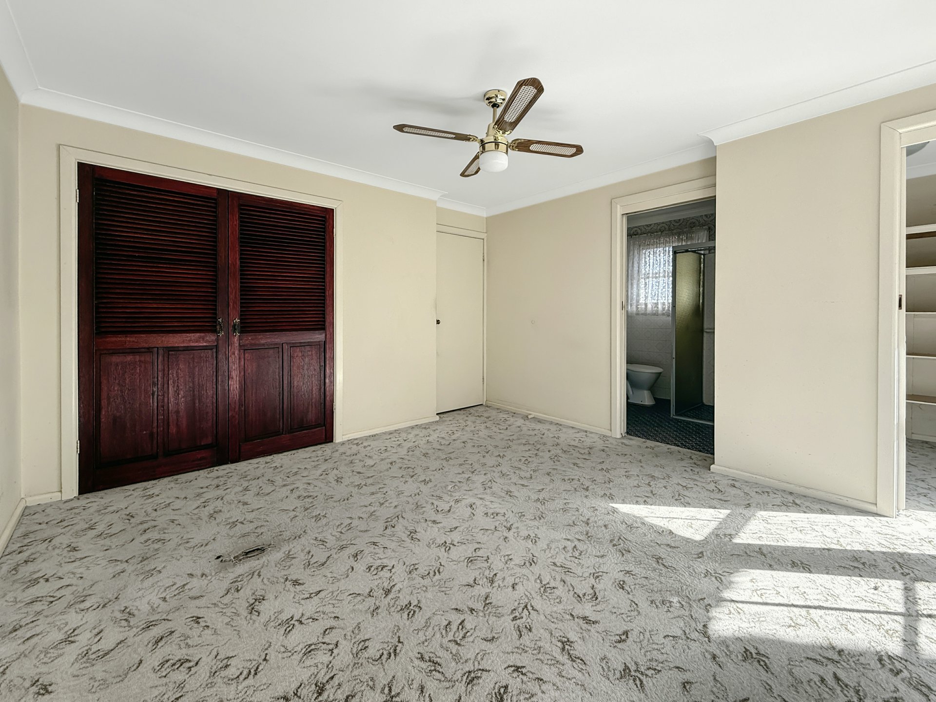 218 William Street — photo 16 of 27