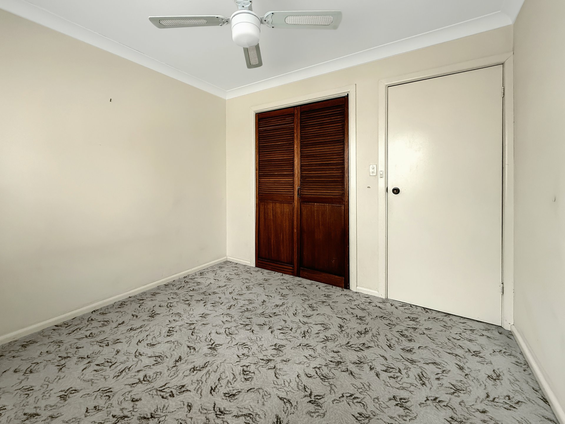 218 William Street — photo 20 of 27