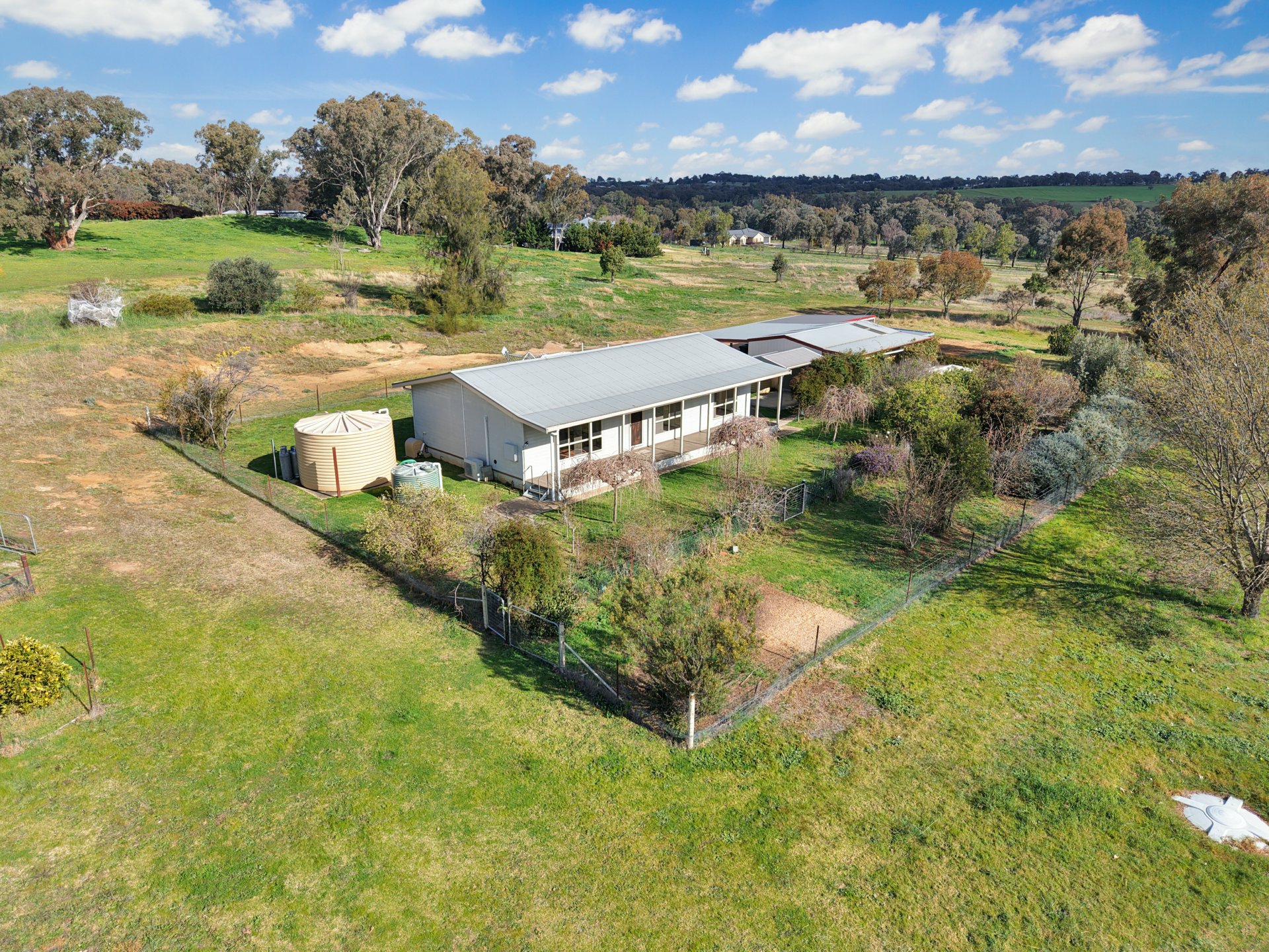 202 Pattersons Lane — photo from LJ Hooker Young