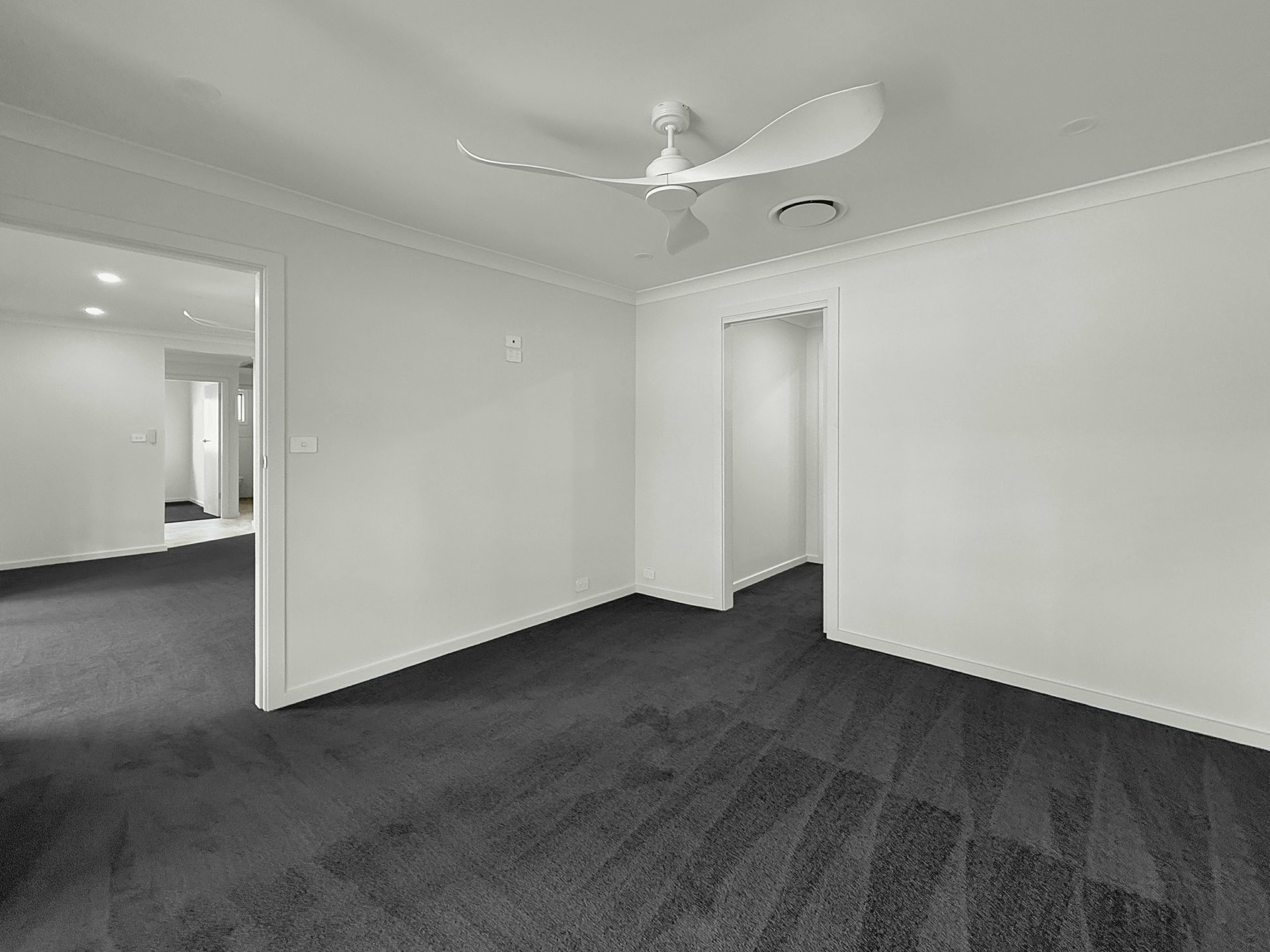 97 Thornhill Street — photo 8 of 17