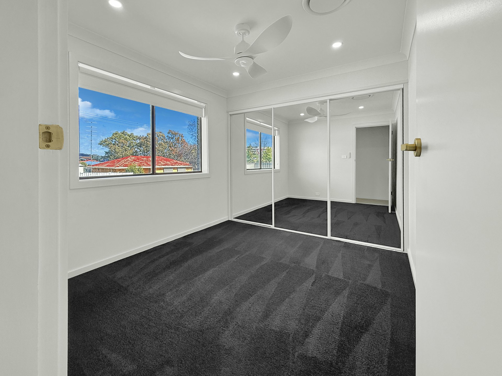 97 Thornhill Street — photo 11 of 17