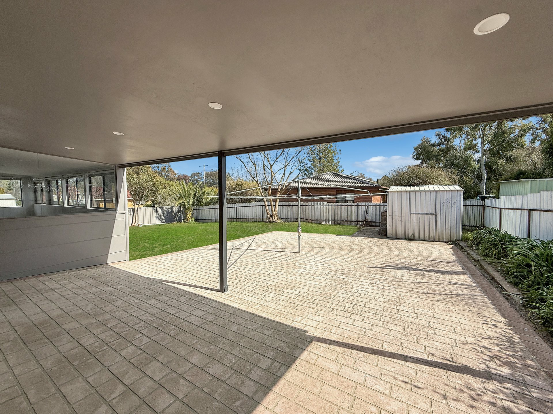 97 Thornhill Street — photo 16 of 17