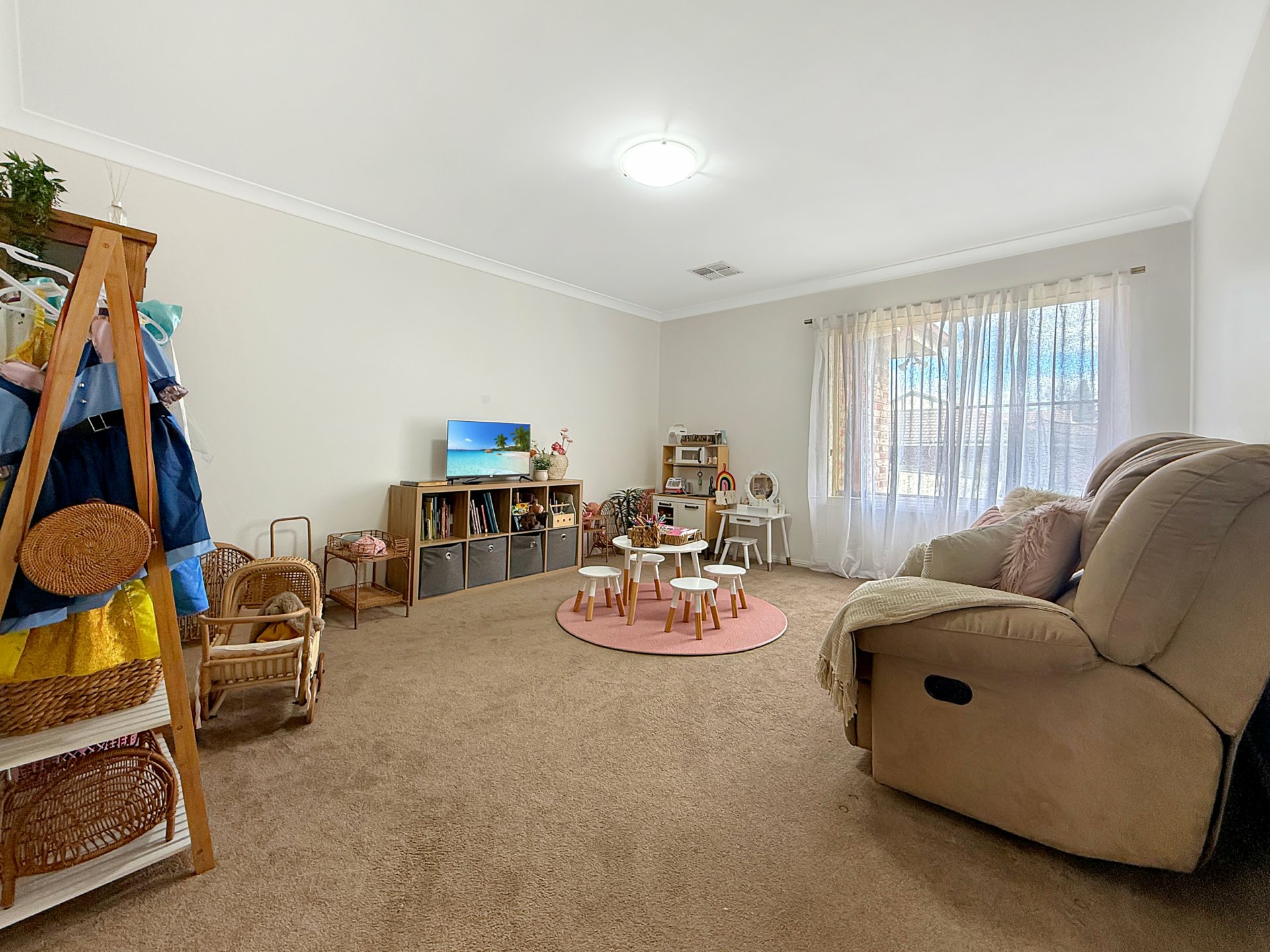 19 Pineview Circuit — photo 10 of 24