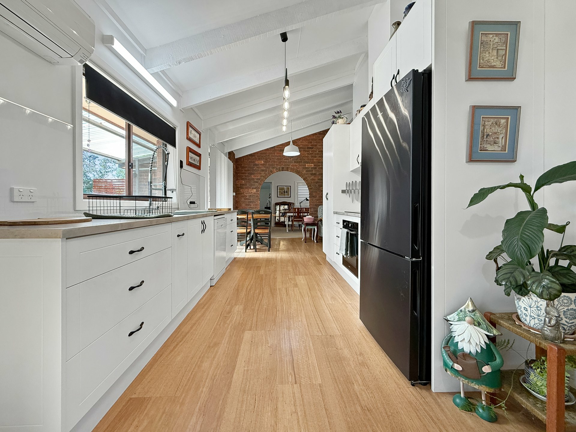 30 Redhill Road — photo 6 of 30