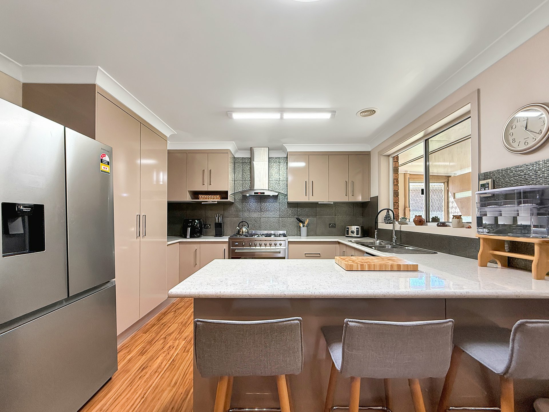 46 Pineview Circuit — photo 4 of 25