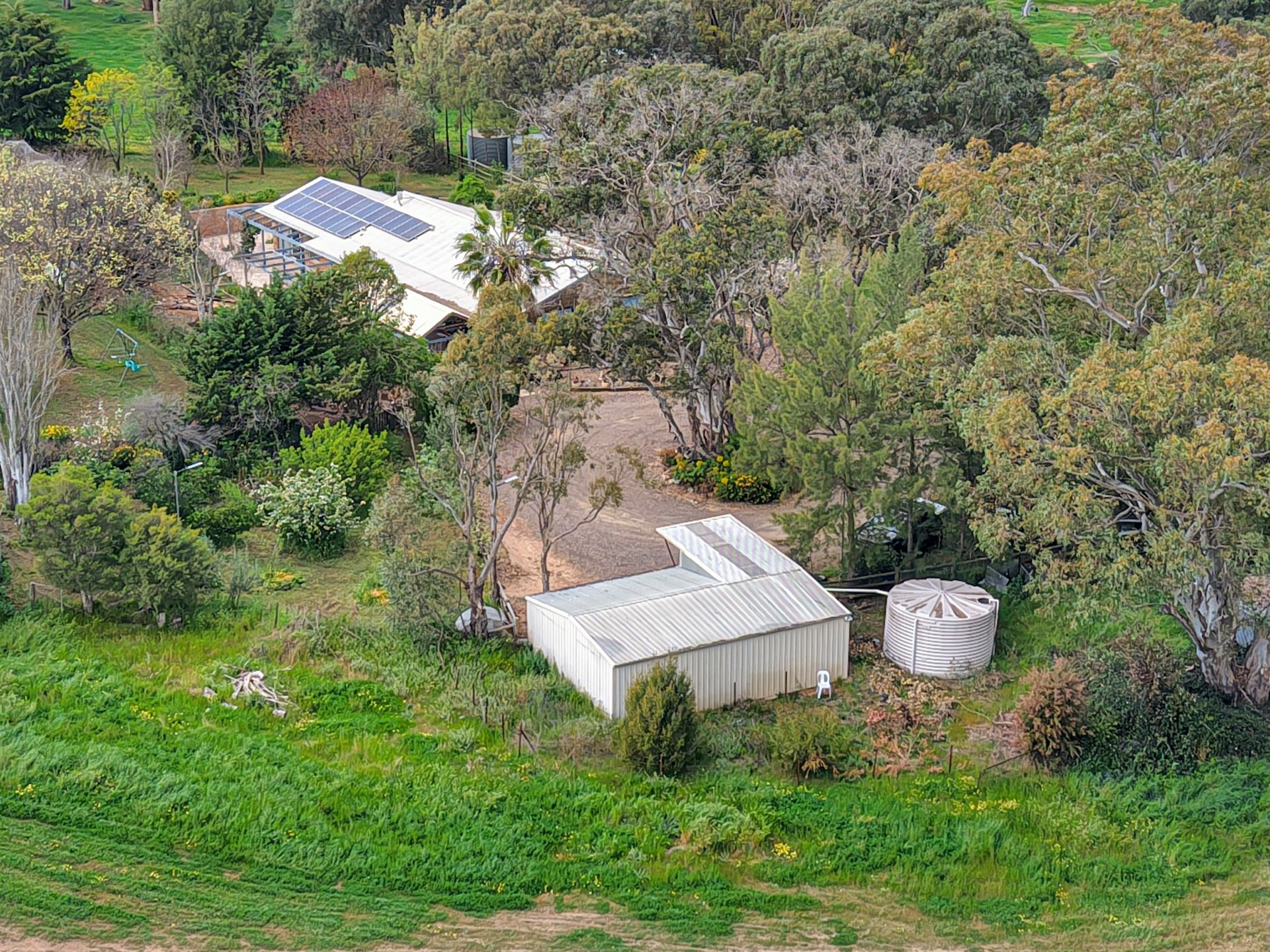 83 Donges Road — photo 3 of 30