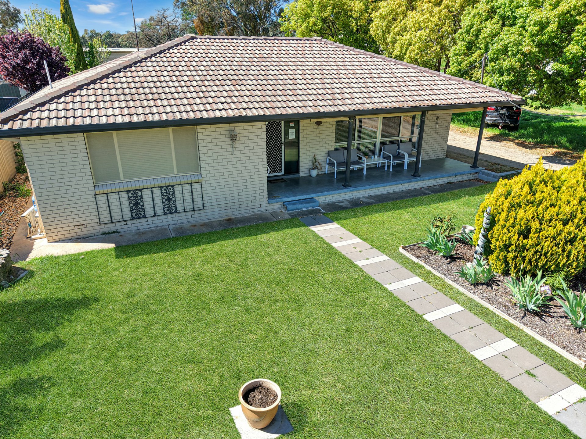 14 Briggs Street — photo from LJ Hooker Young