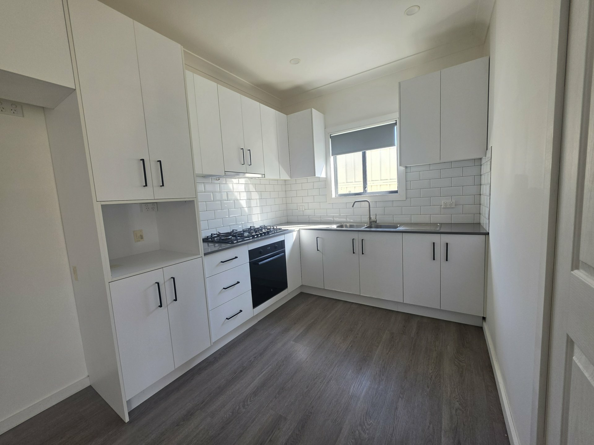 2/60 Briggs Street — photo 2 of 8