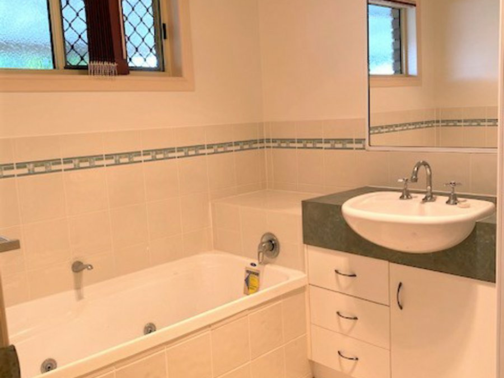 1/3 Summers court, KINGAROY