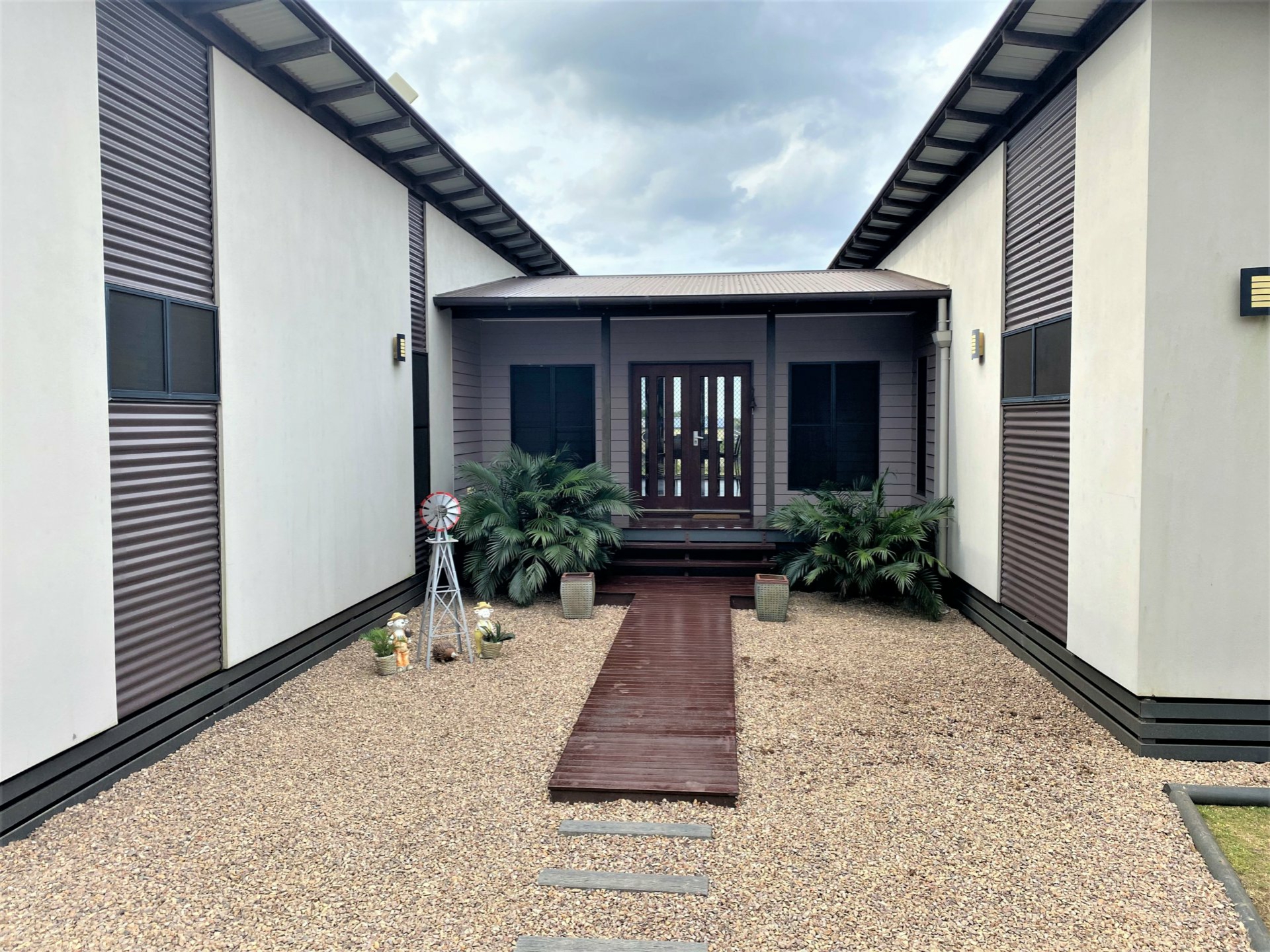 17-19 Darcie Street, KINGAROY