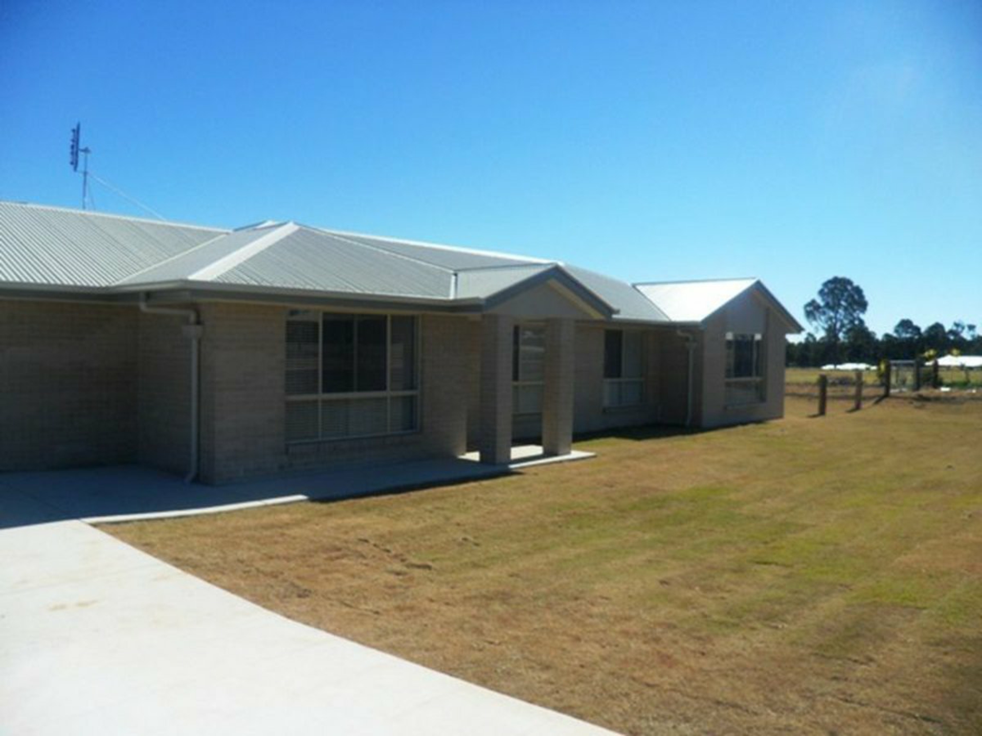 30-32 Premier Drive, KINGAROY