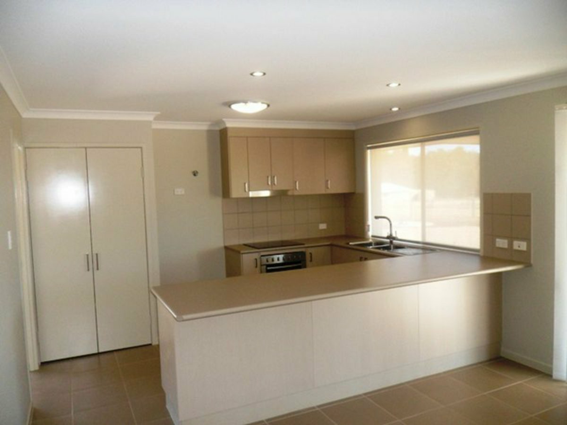 30-32 Premier Drive, KINGAROY