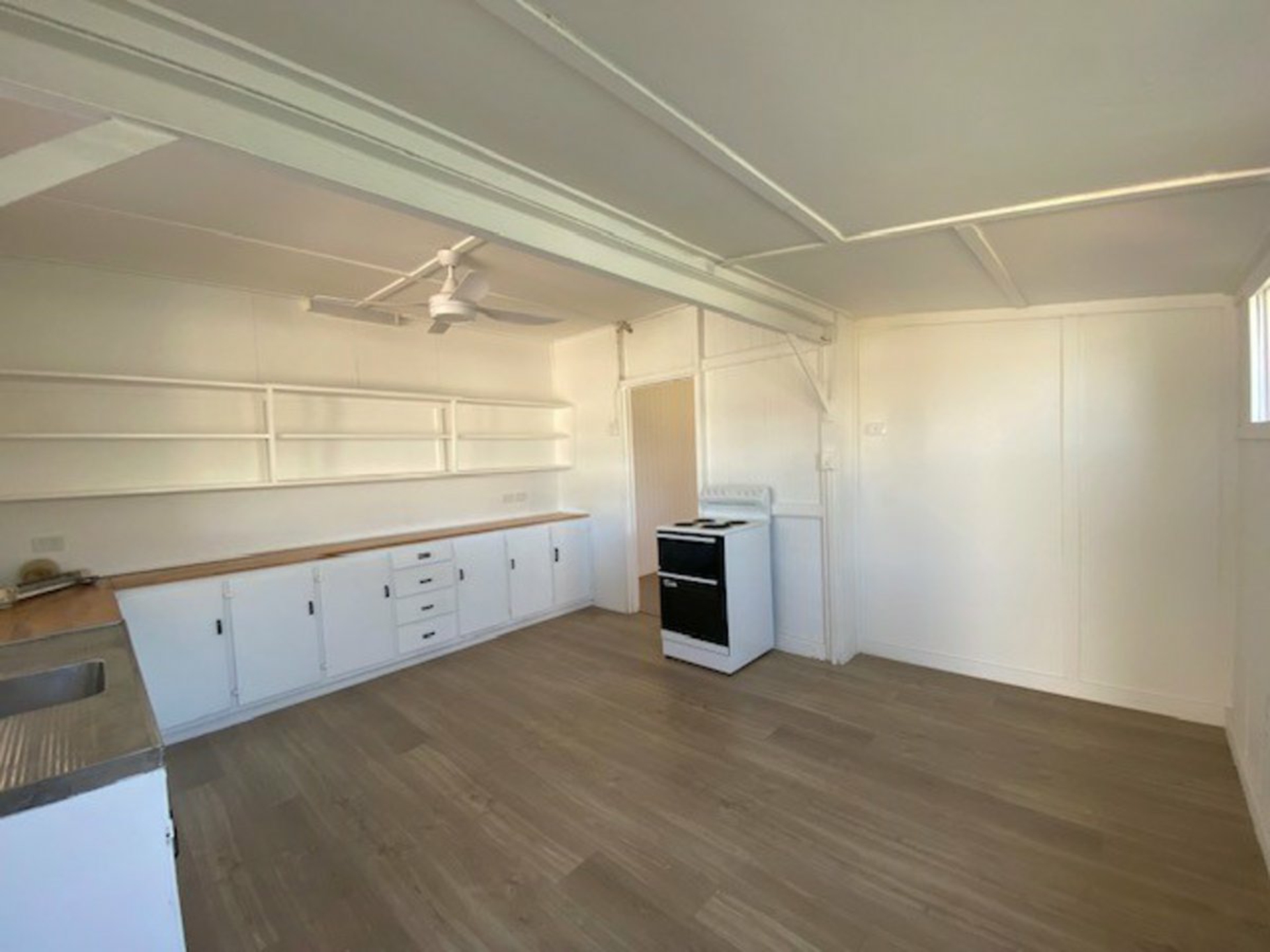 82 Logans Road, WOOROOLIN