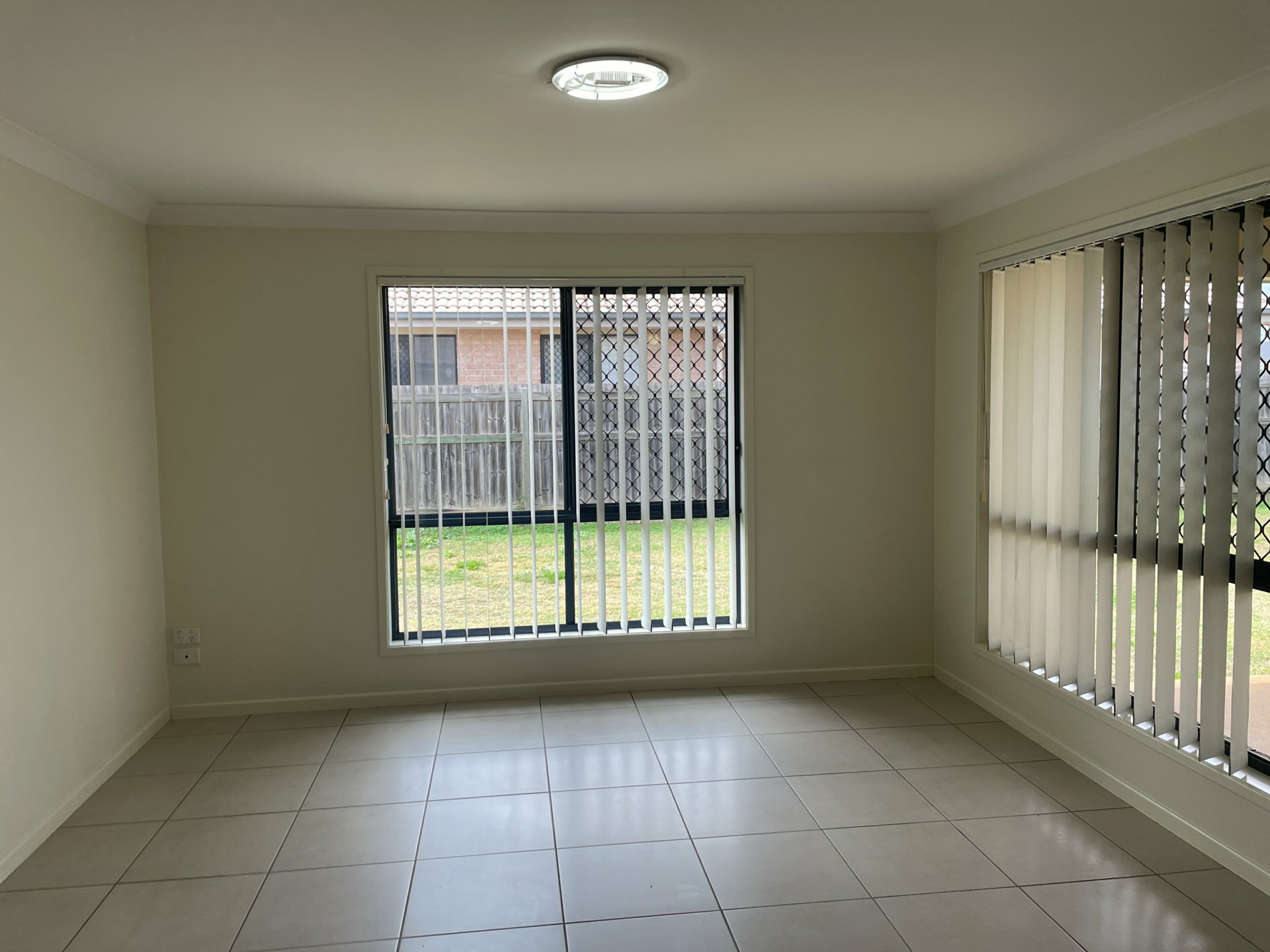 6 Oasis Drive, KINGAROY
