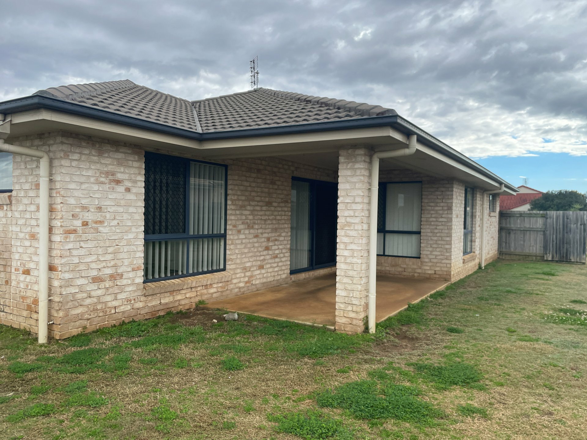 6 Oasis Drive, KINGAROY