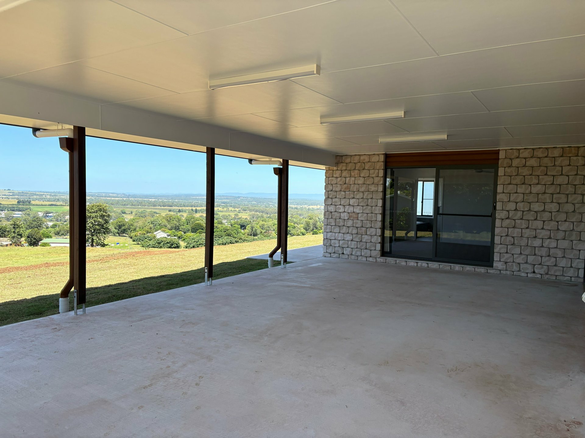 6 Bunya Drive, KINGAROY