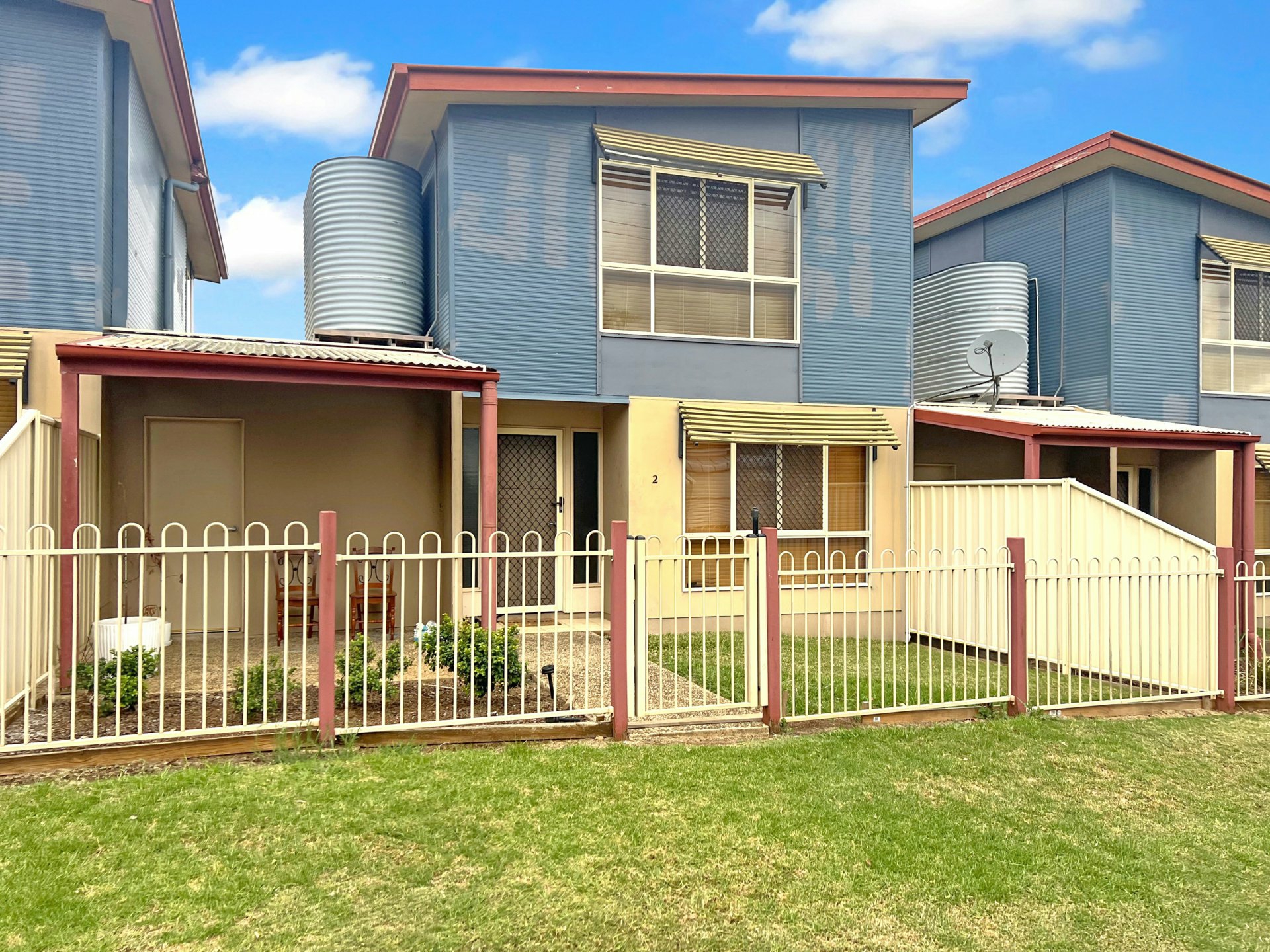Unit 2/26 Edward Street — photo from LJ Hooker South Burnett