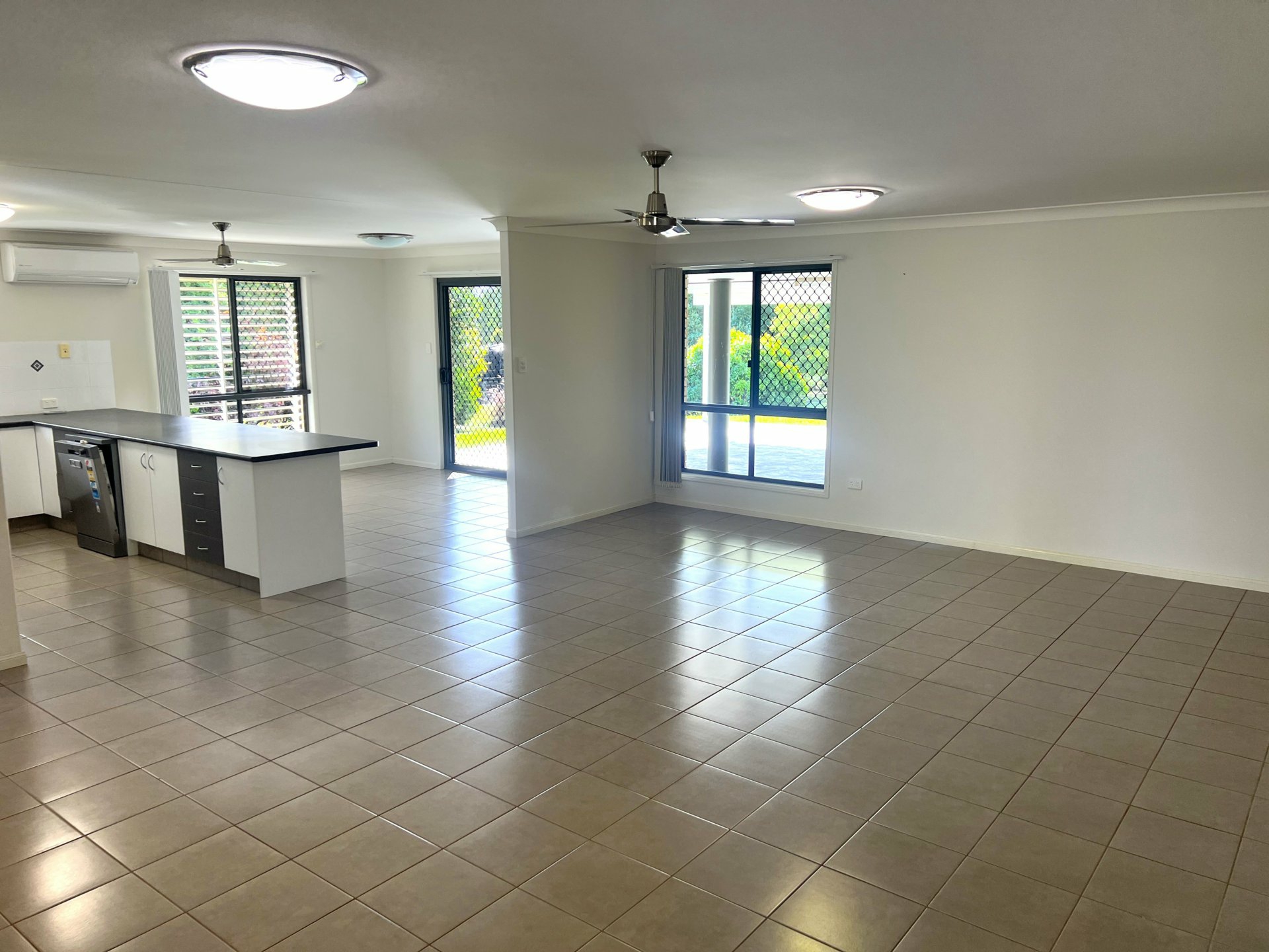53-55 Macauley Drive — photo 5 of 25