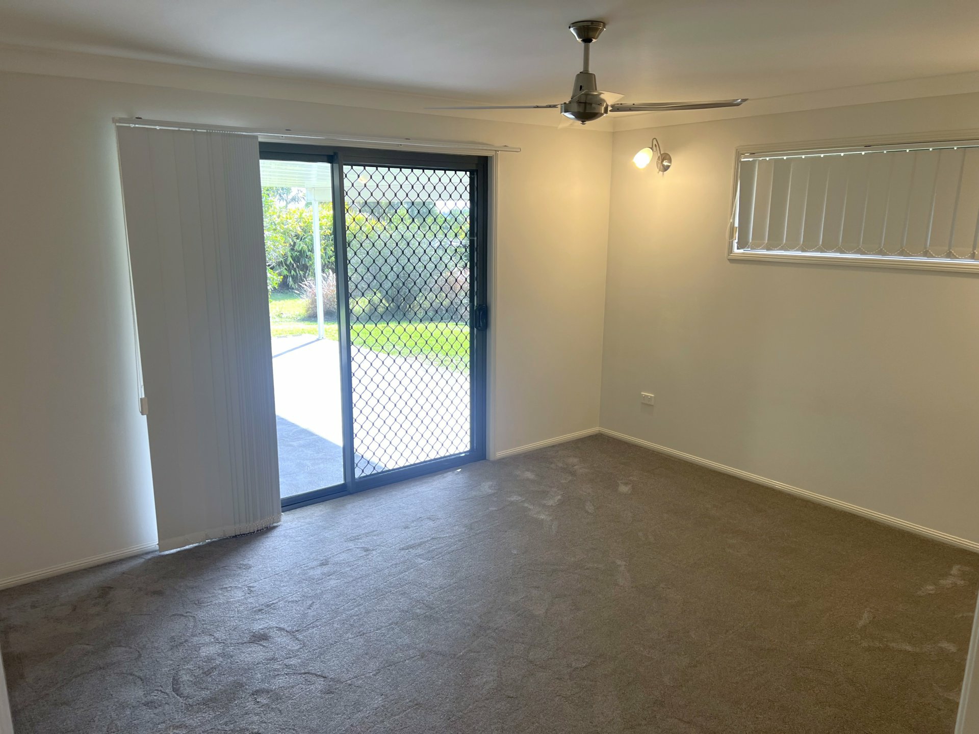53-55 Macauley Drive — photo 11 of 25