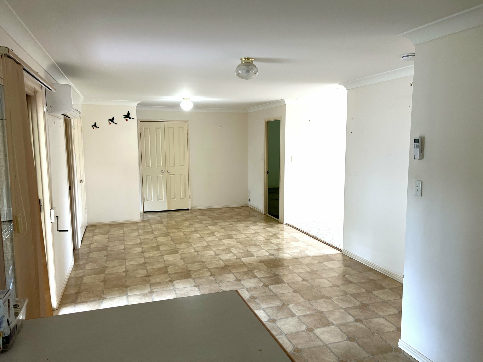 9 Banksia Drive — photo 3 of 15