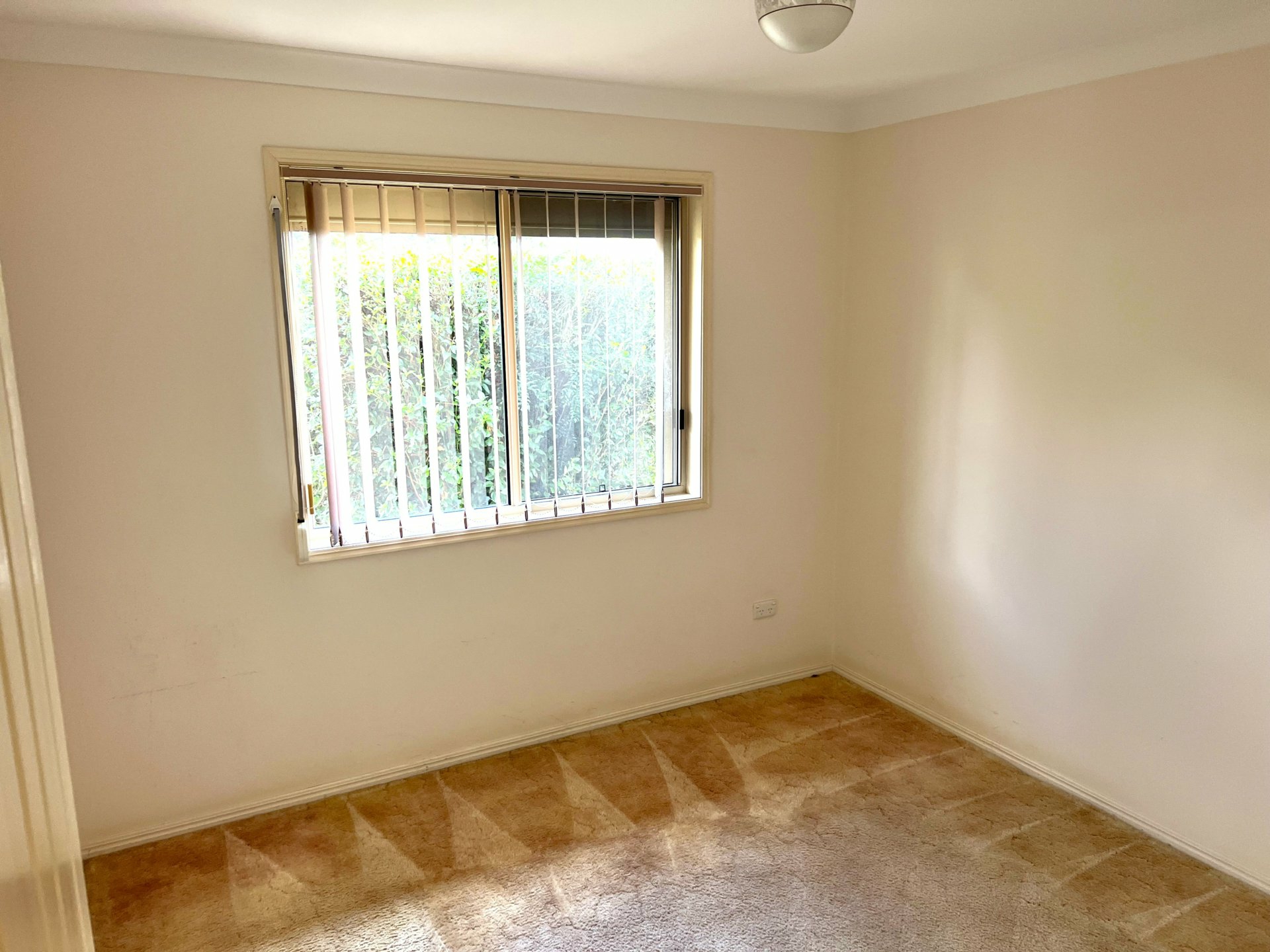 9 Banksia Drive — photo 10 of 15
