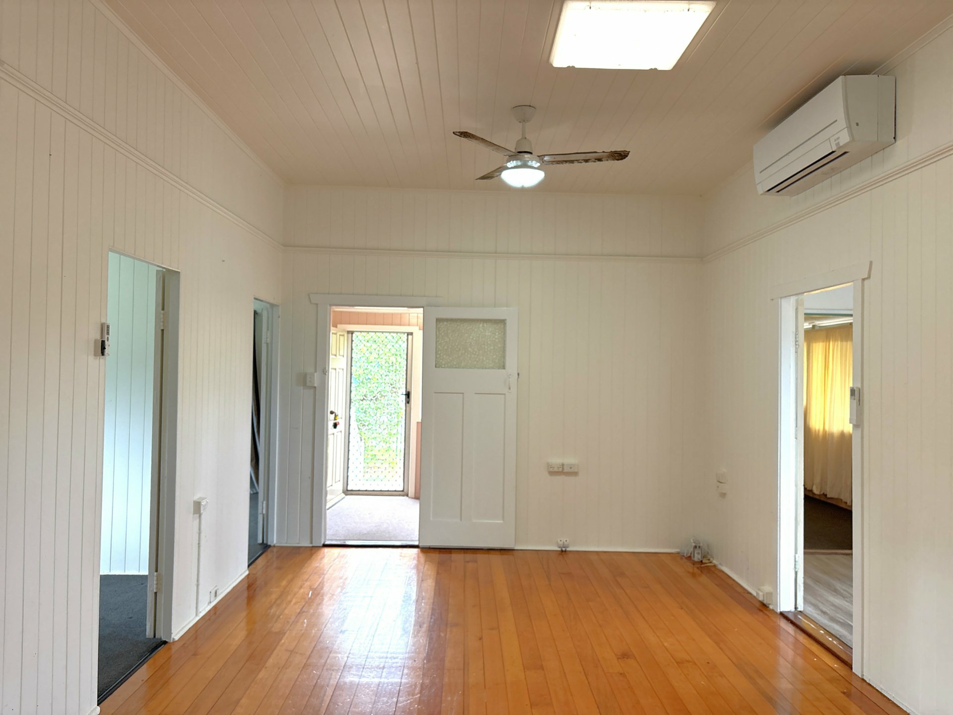 15 Fisher Street — photo 3 of 16