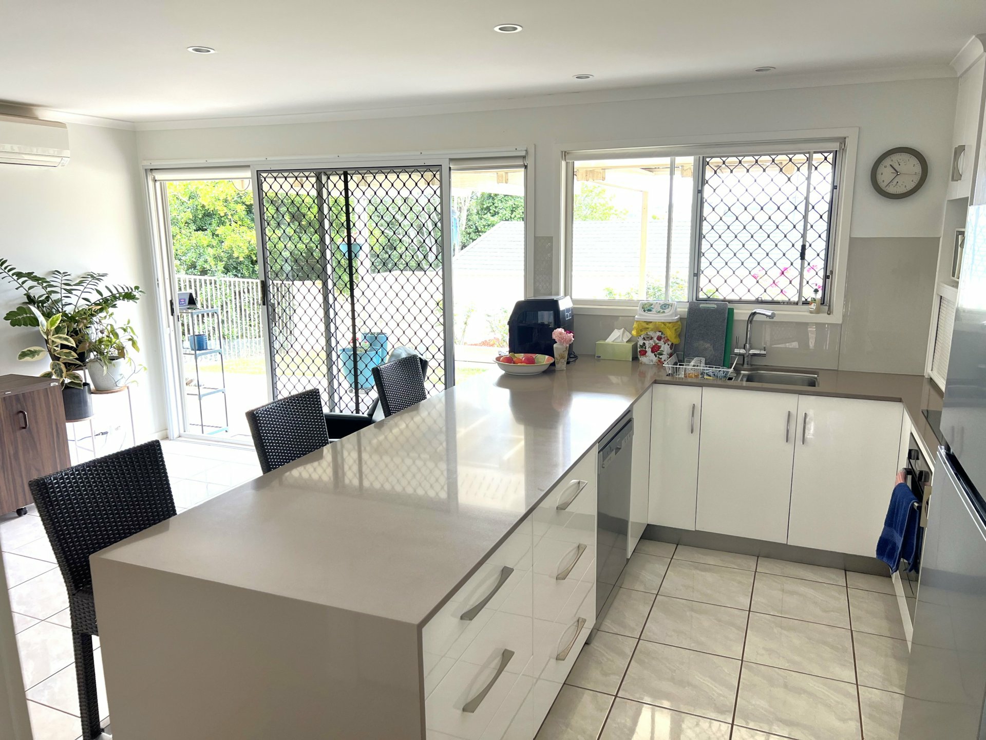 91 Fisher Street — photo 3 of 19