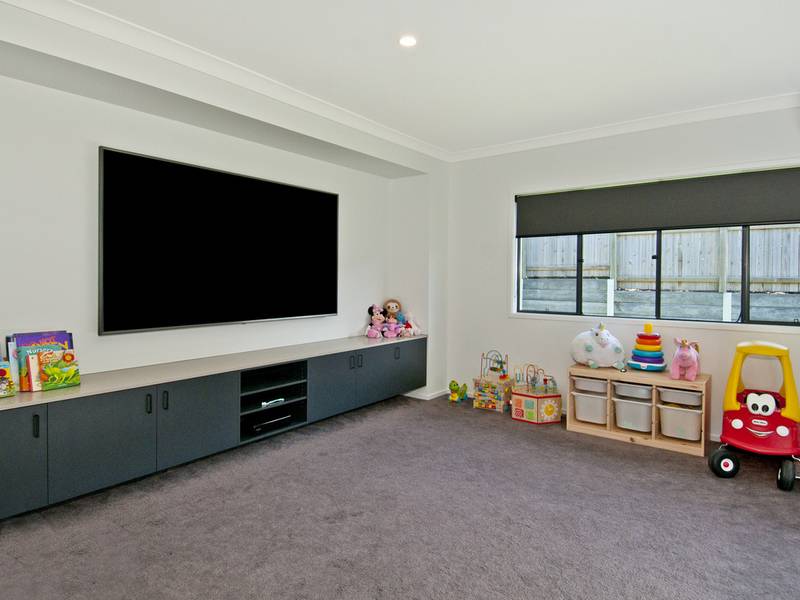 15 Challenger Way, COOMERA