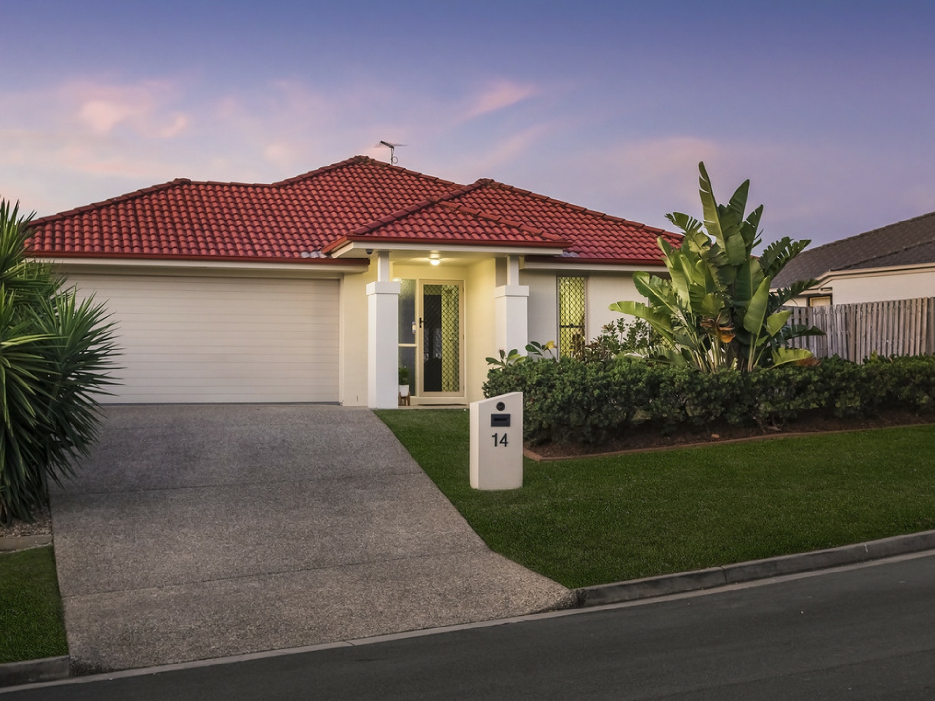 14 Ritz Drive Coomera QLD