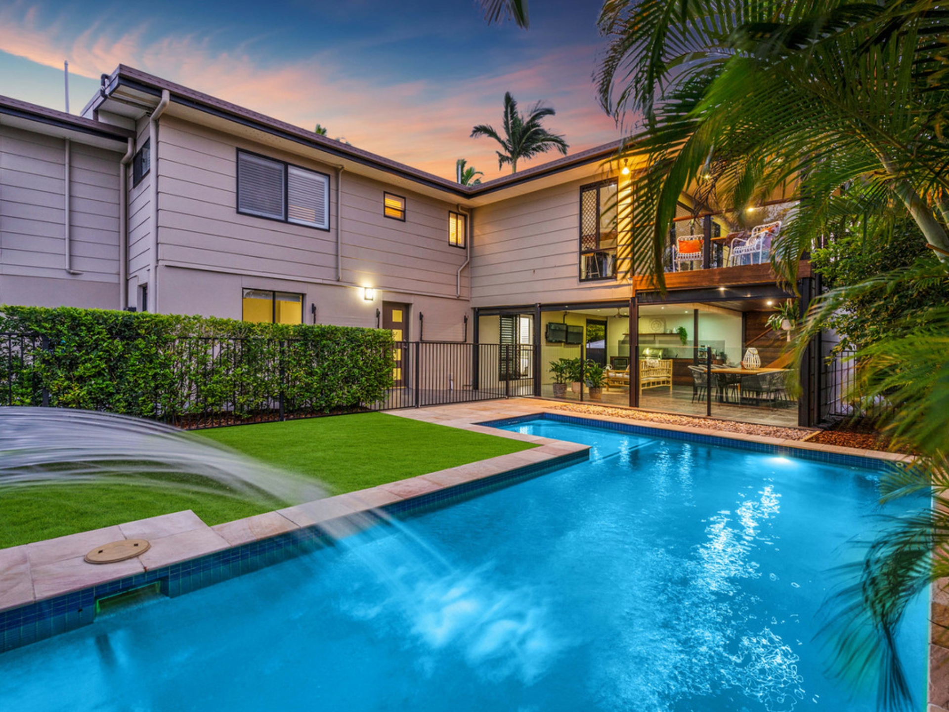 29 Akoonah Street, HOPE ISLAND