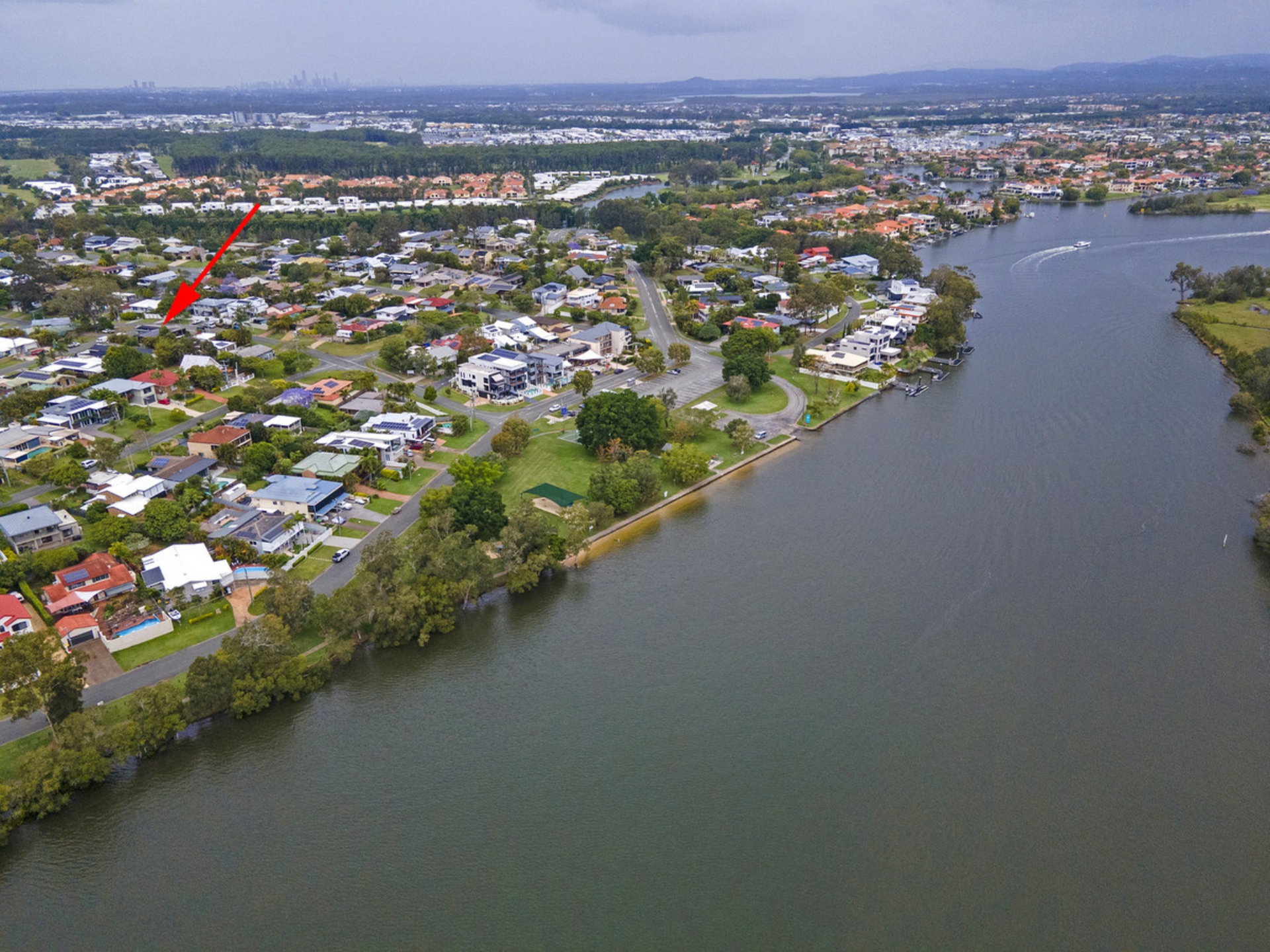 29 Akoonah Street, HOPE ISLAND