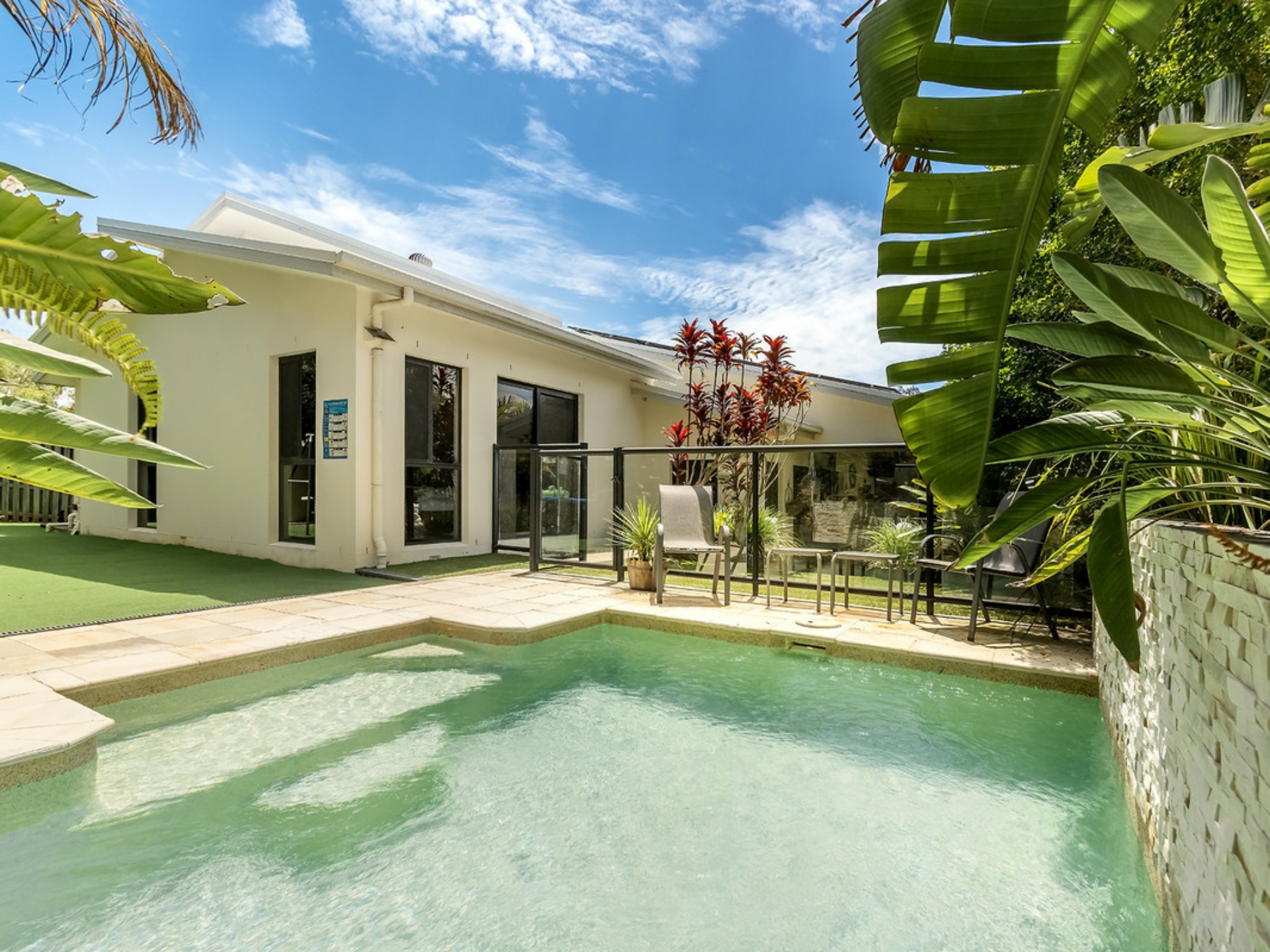 14 Boambillee Drive, COOMERA WATERS