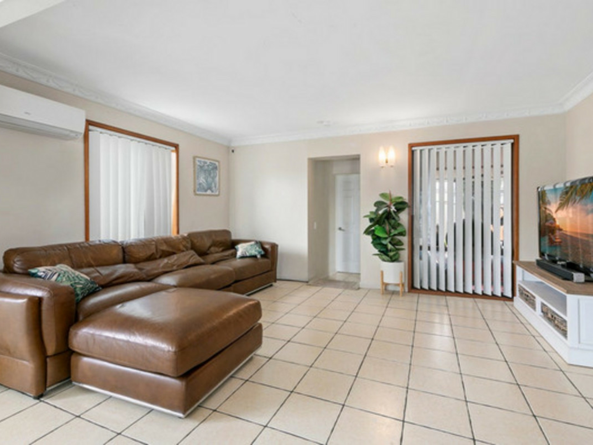 3 Coombabah Road, RUNAWAY BAY