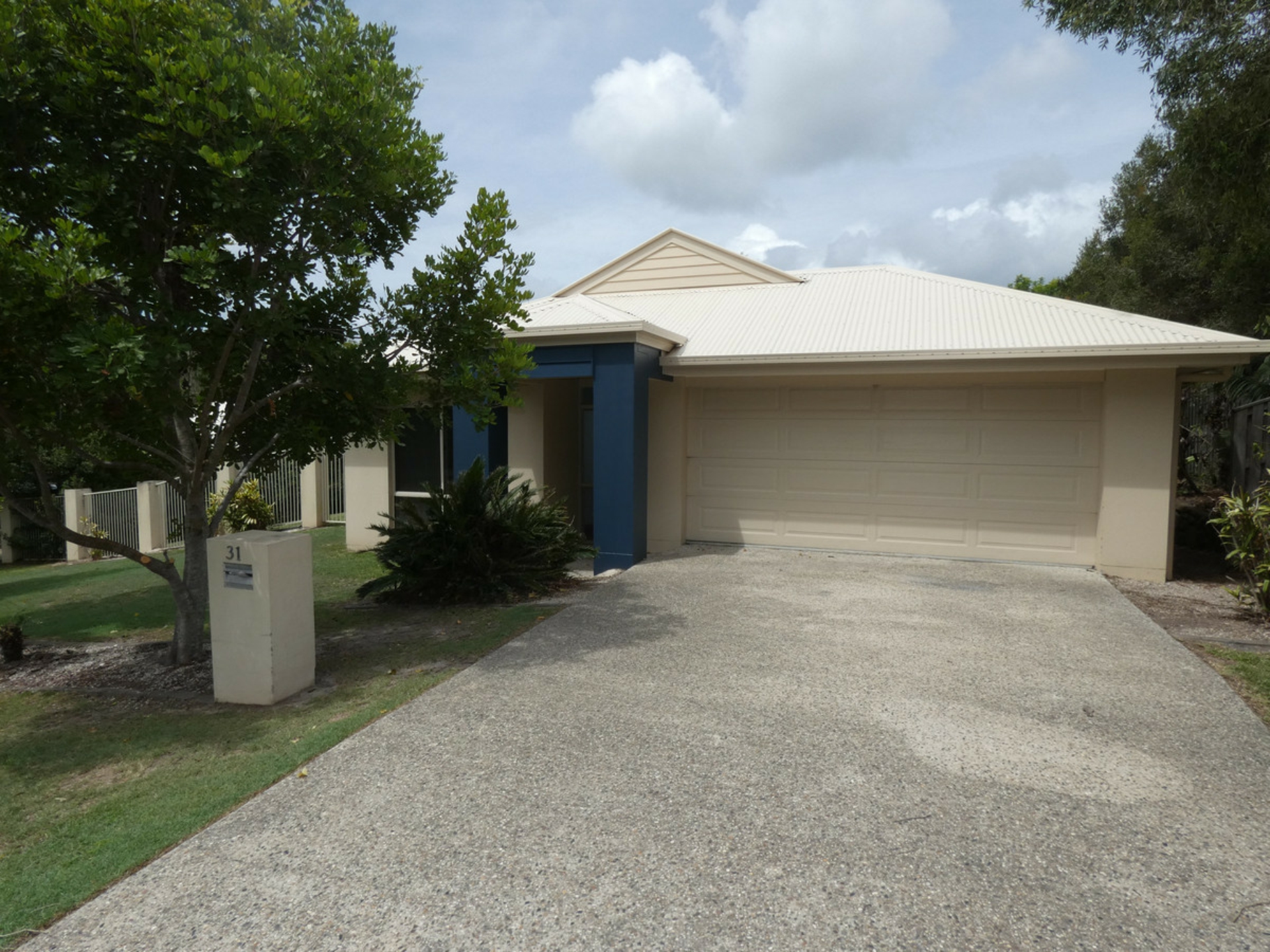 31 Serenade Drive, COOMERA WATERS