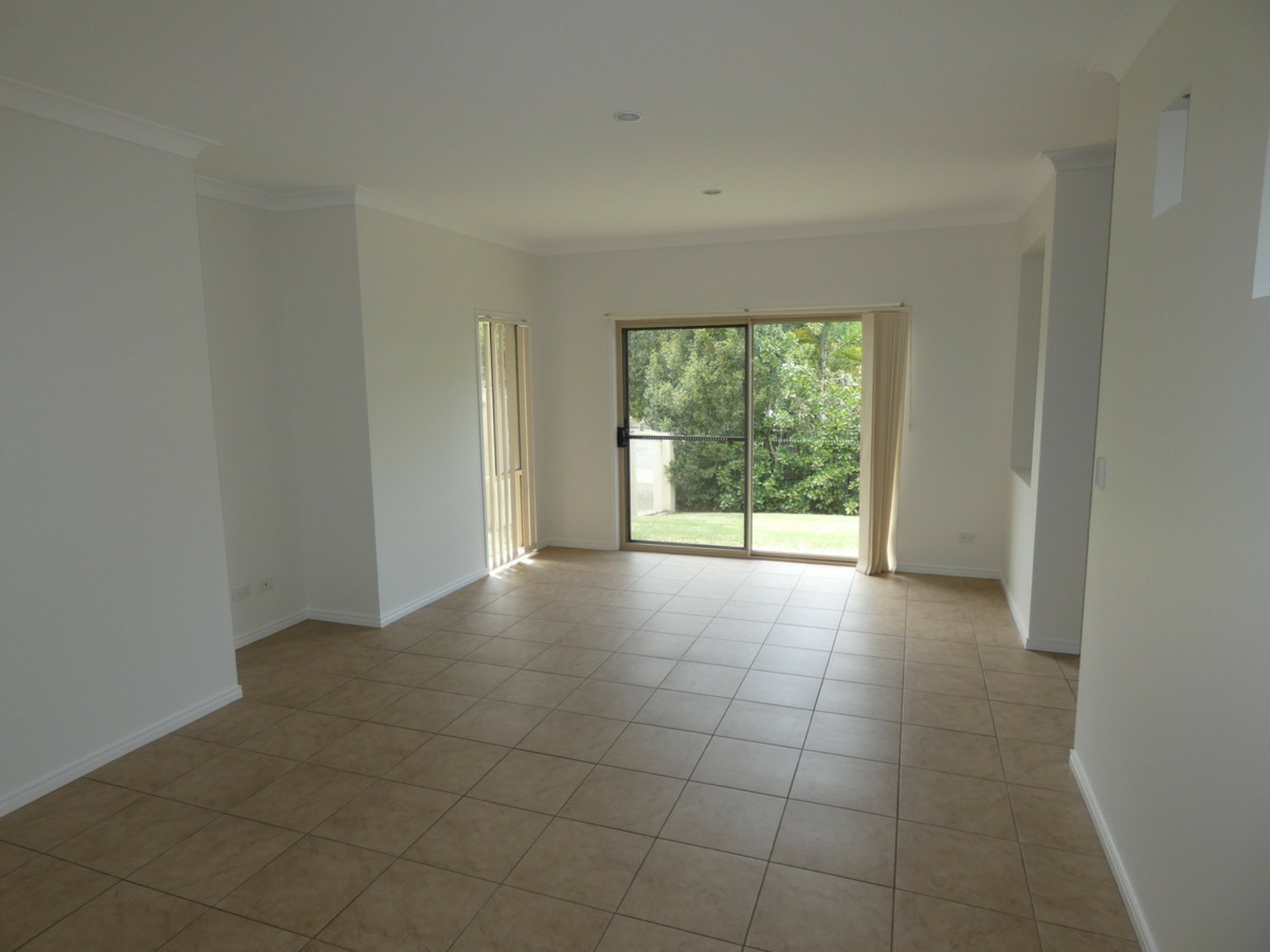 31 Serenade Drive, COOMERA WATERS