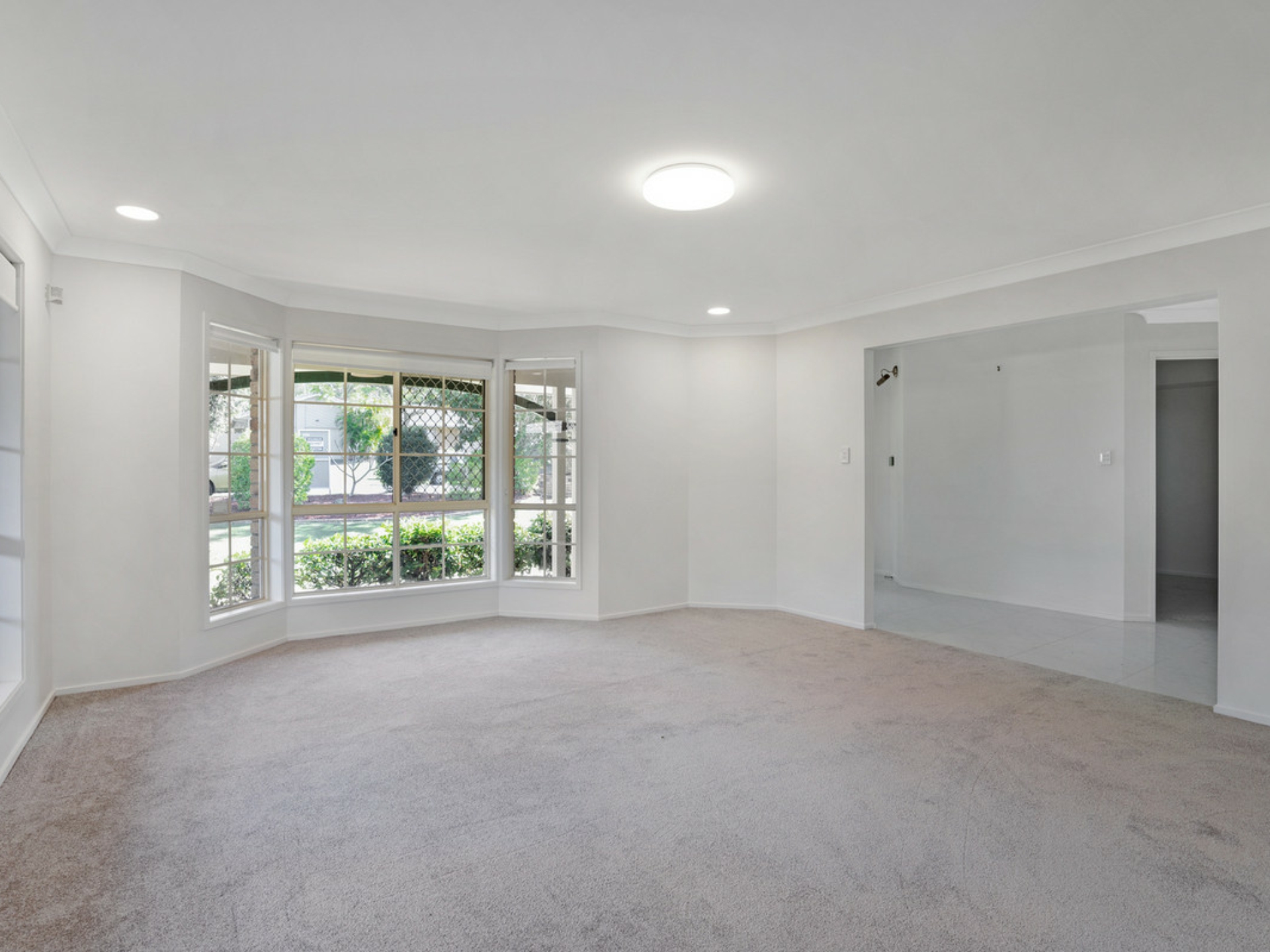 19 Tullamarine Drive, ROBINA