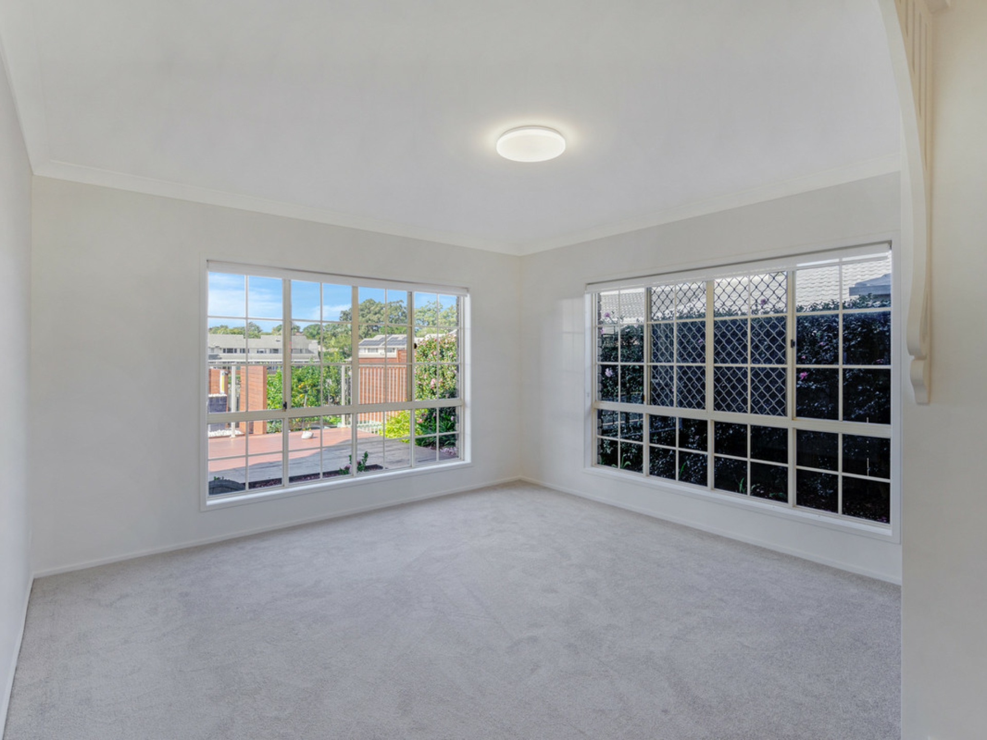 19 Tullamarine Drive, ROBINA