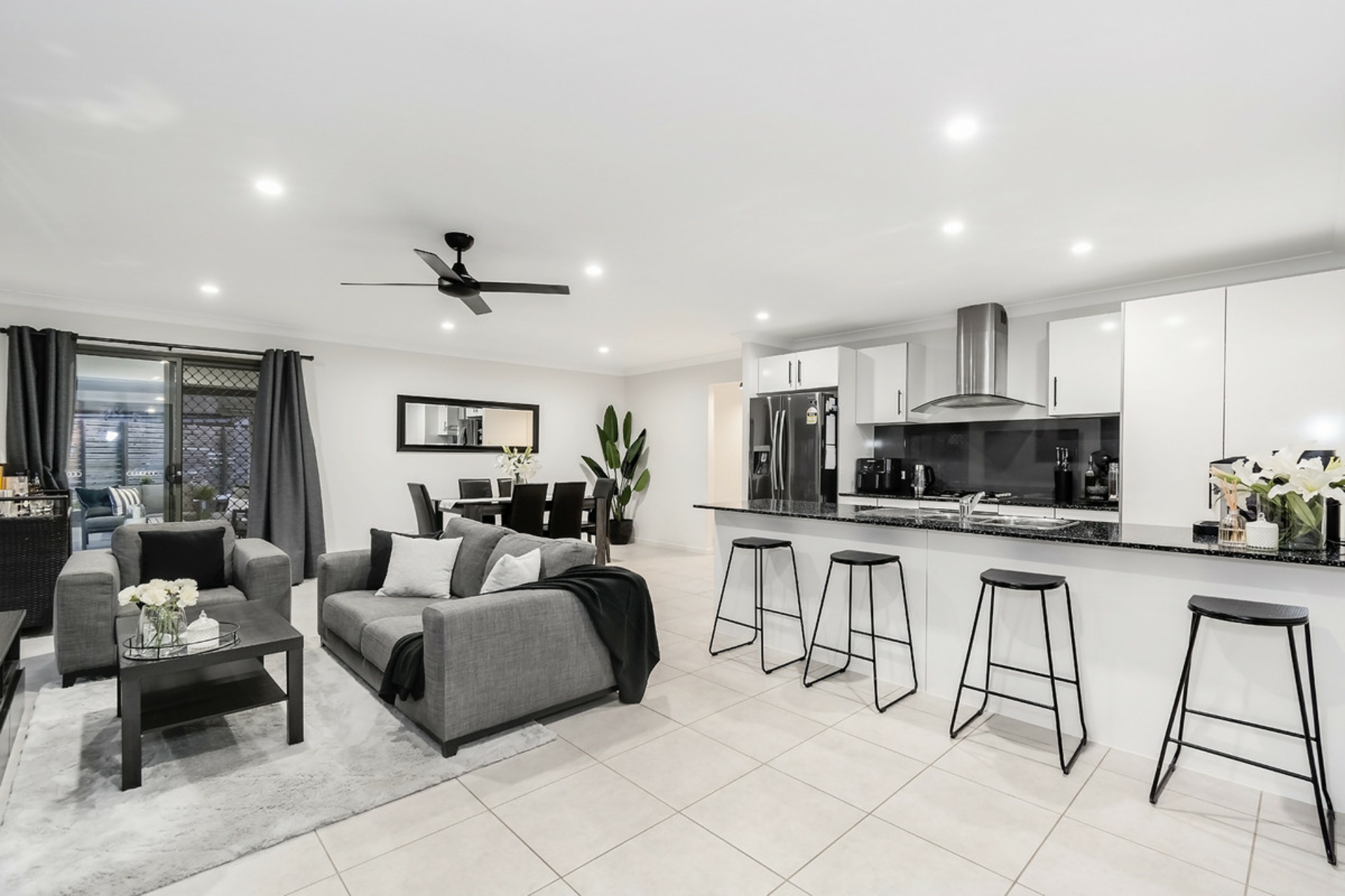 8 Mcallisters Crescent, COOMERA