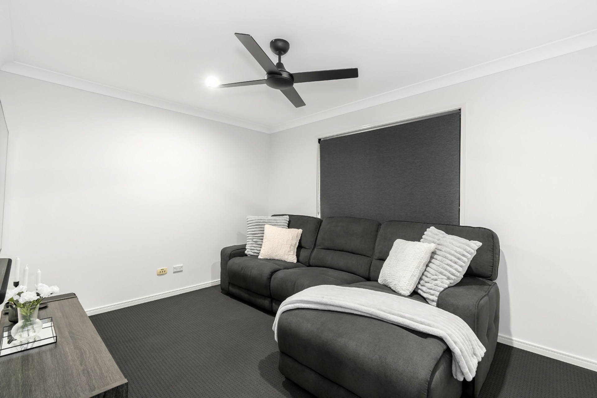 8 Mcallisters Crescent, COOMERA