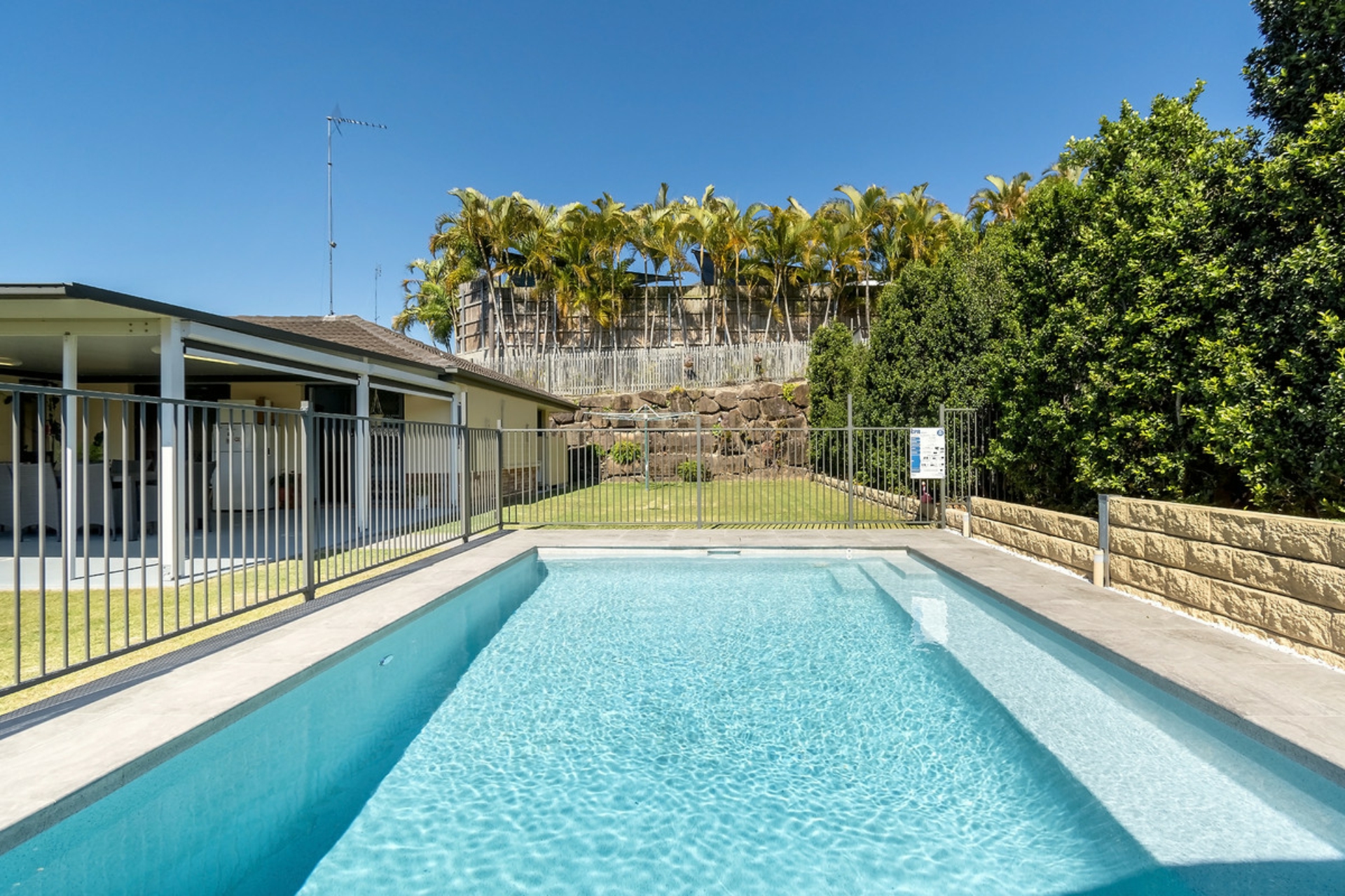 5 Prominent Crescent, UPPER COOMERA