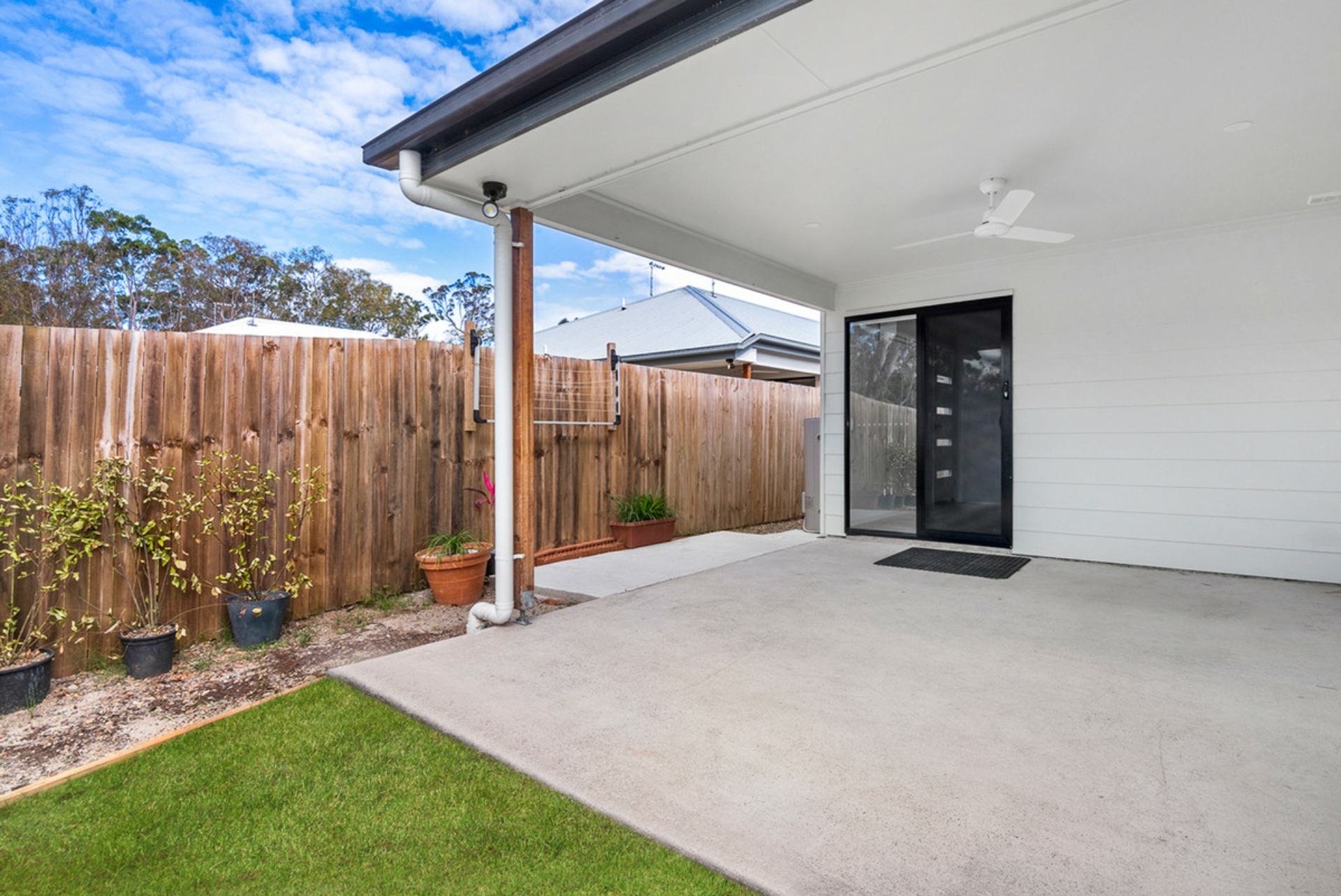 2/3 Oakland Street, BURPENGARY EAST
