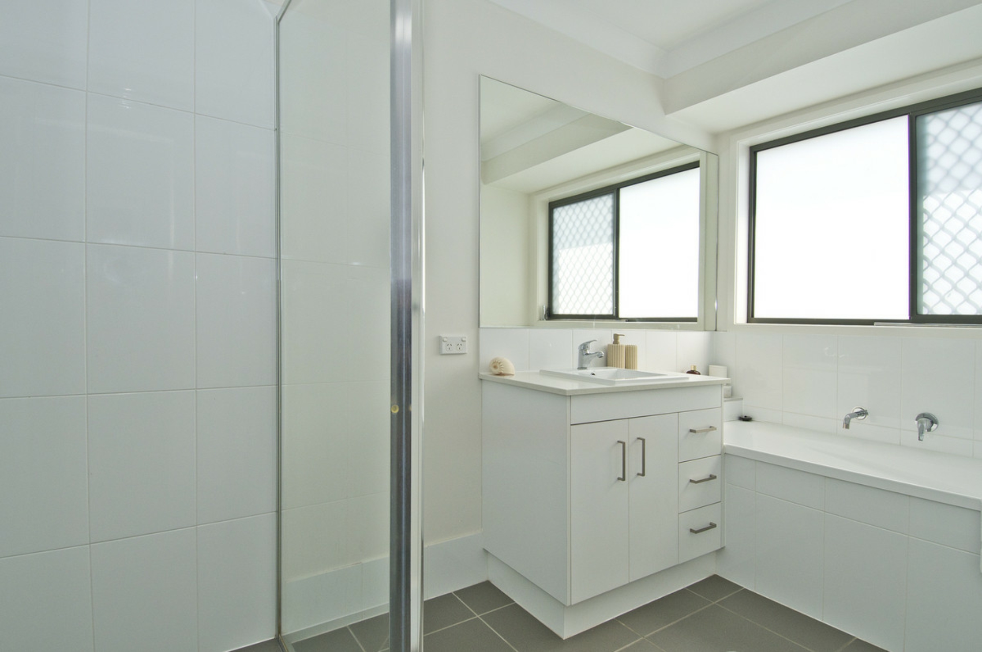 18A Azure Way, COOMERA