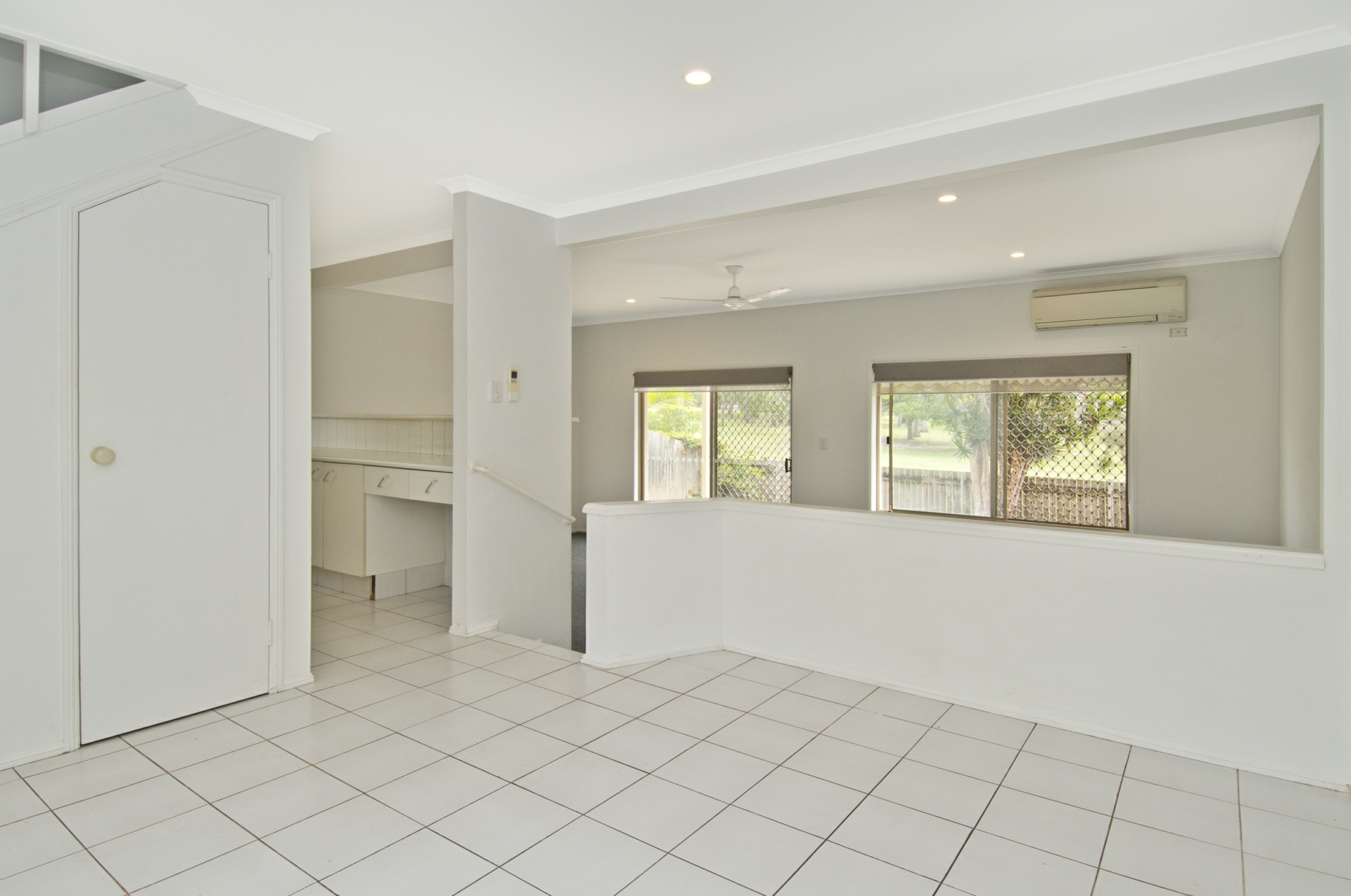 1/30 Stretton Drive, HELENSVALE