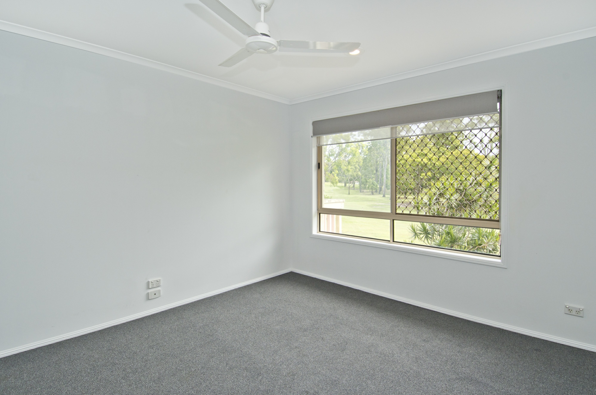 1/30 Stretton Drive, HELENSVALE