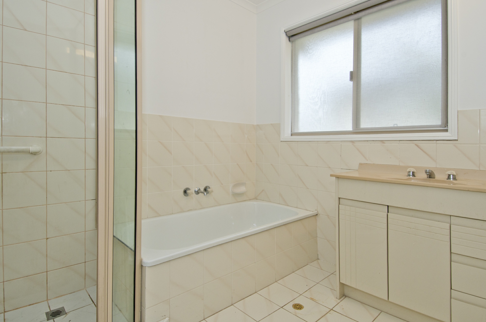1/30 Stretton Drive, HELENSVALE
