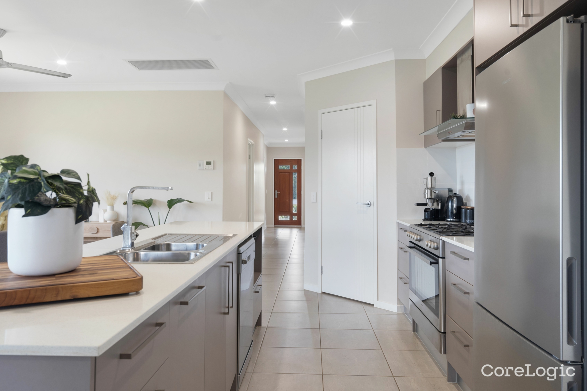 1 Miamax Place — photo 2 of 12