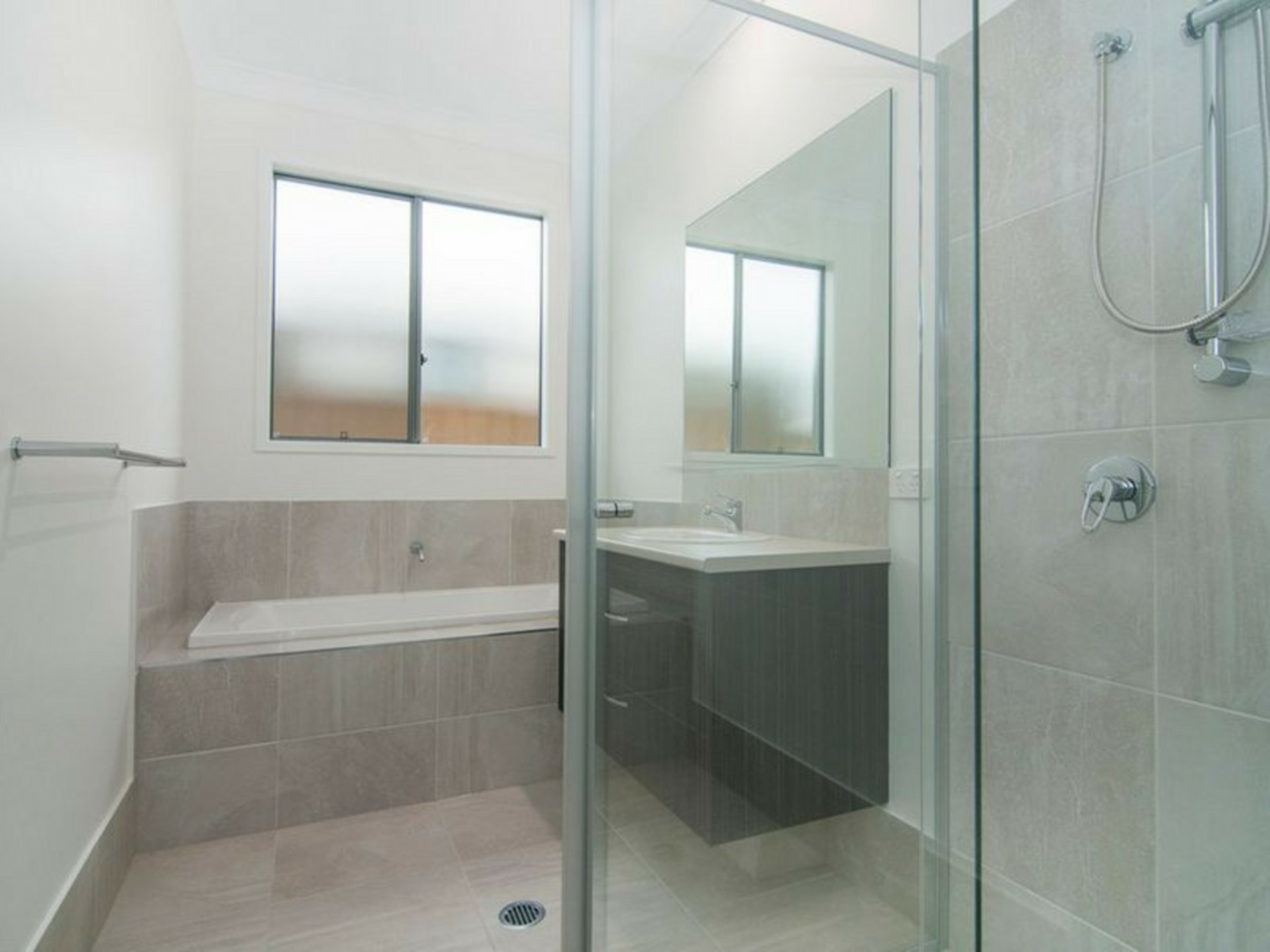 2 Laurel Drive, HELENSVALE