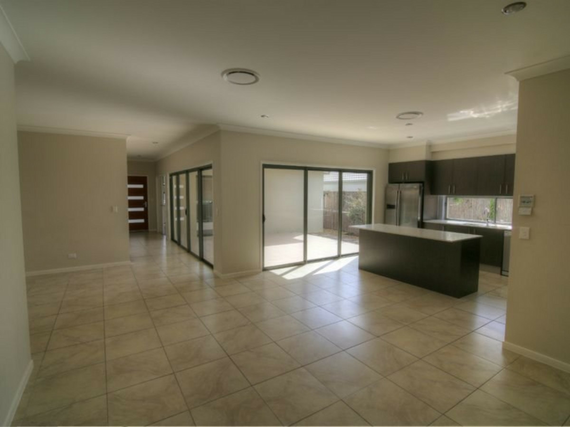 6 Elsey Court — photo 3 of 9